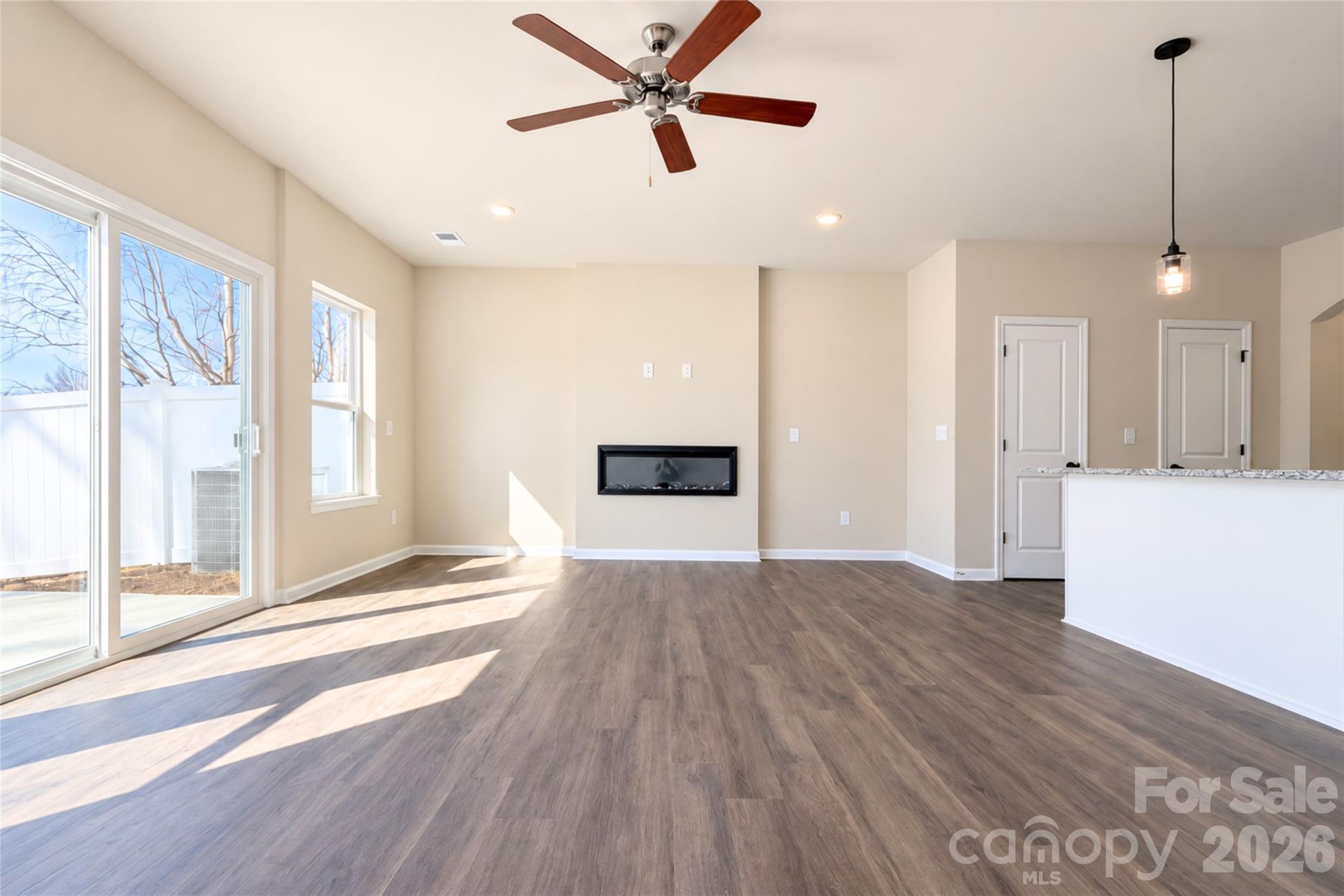5929 Wallace Avenue Property Photo 5