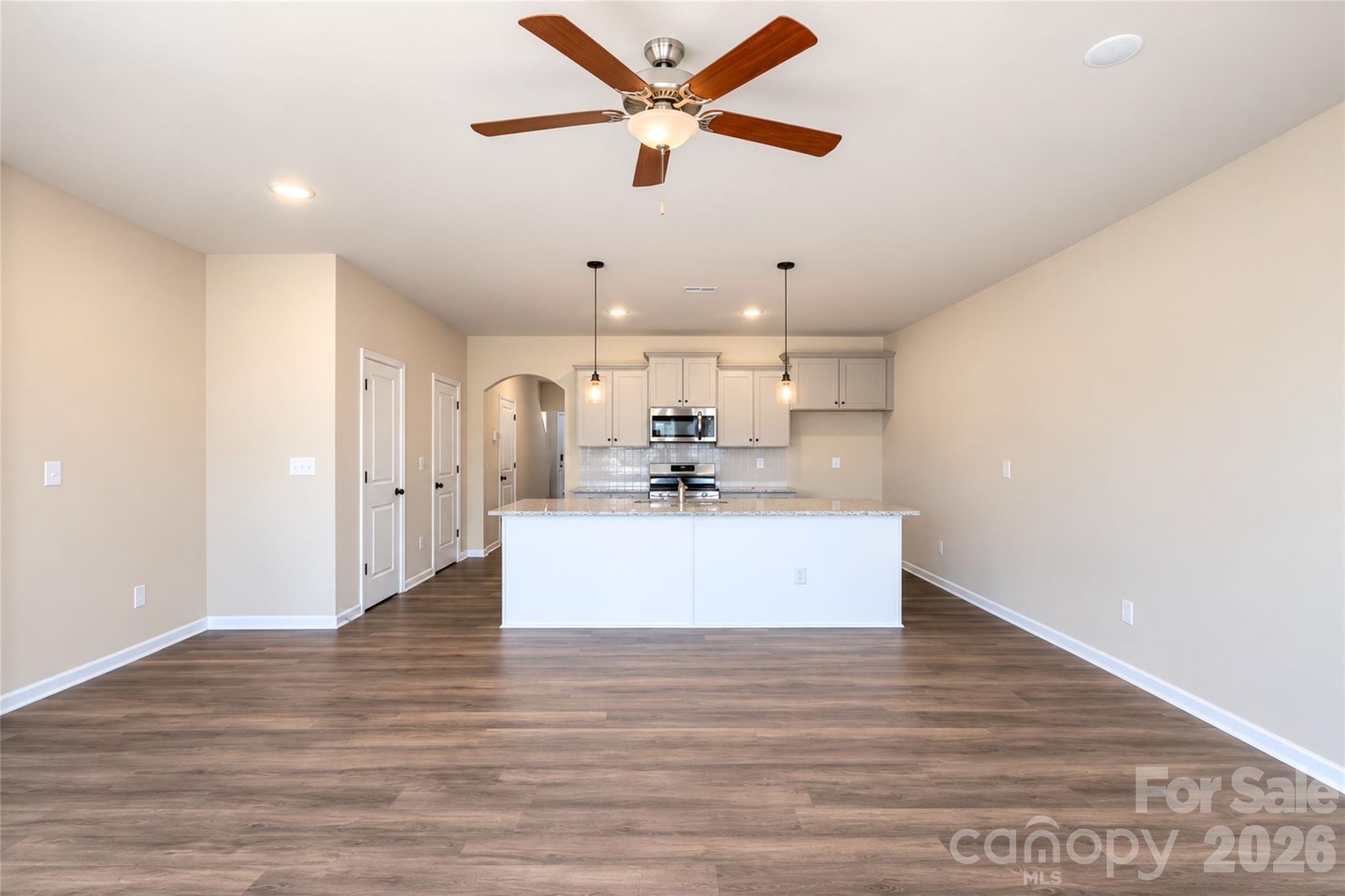 5929 Wallace Avenue Property Photo 6