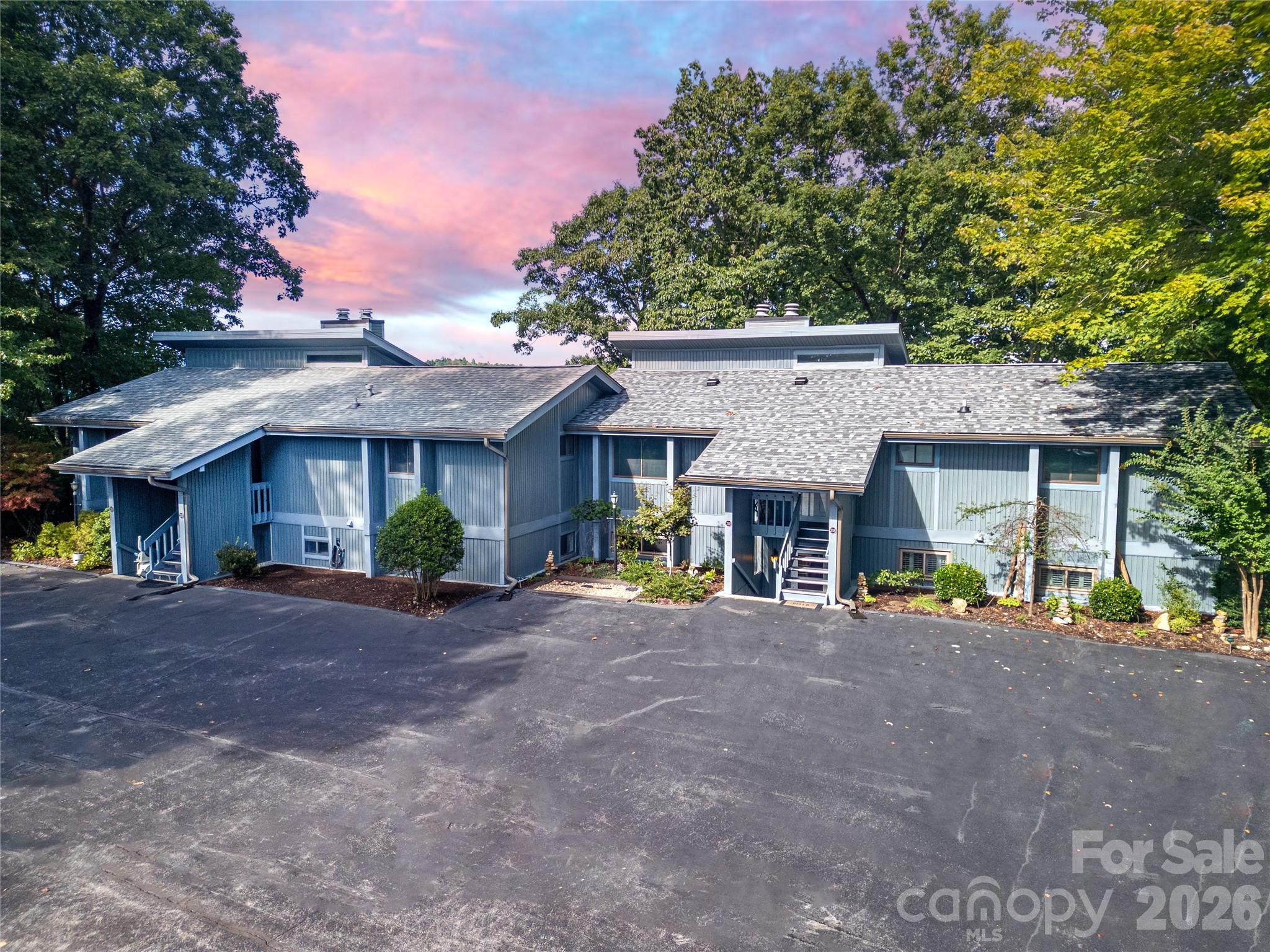 210 Tinequa Drive Property Photo 1
