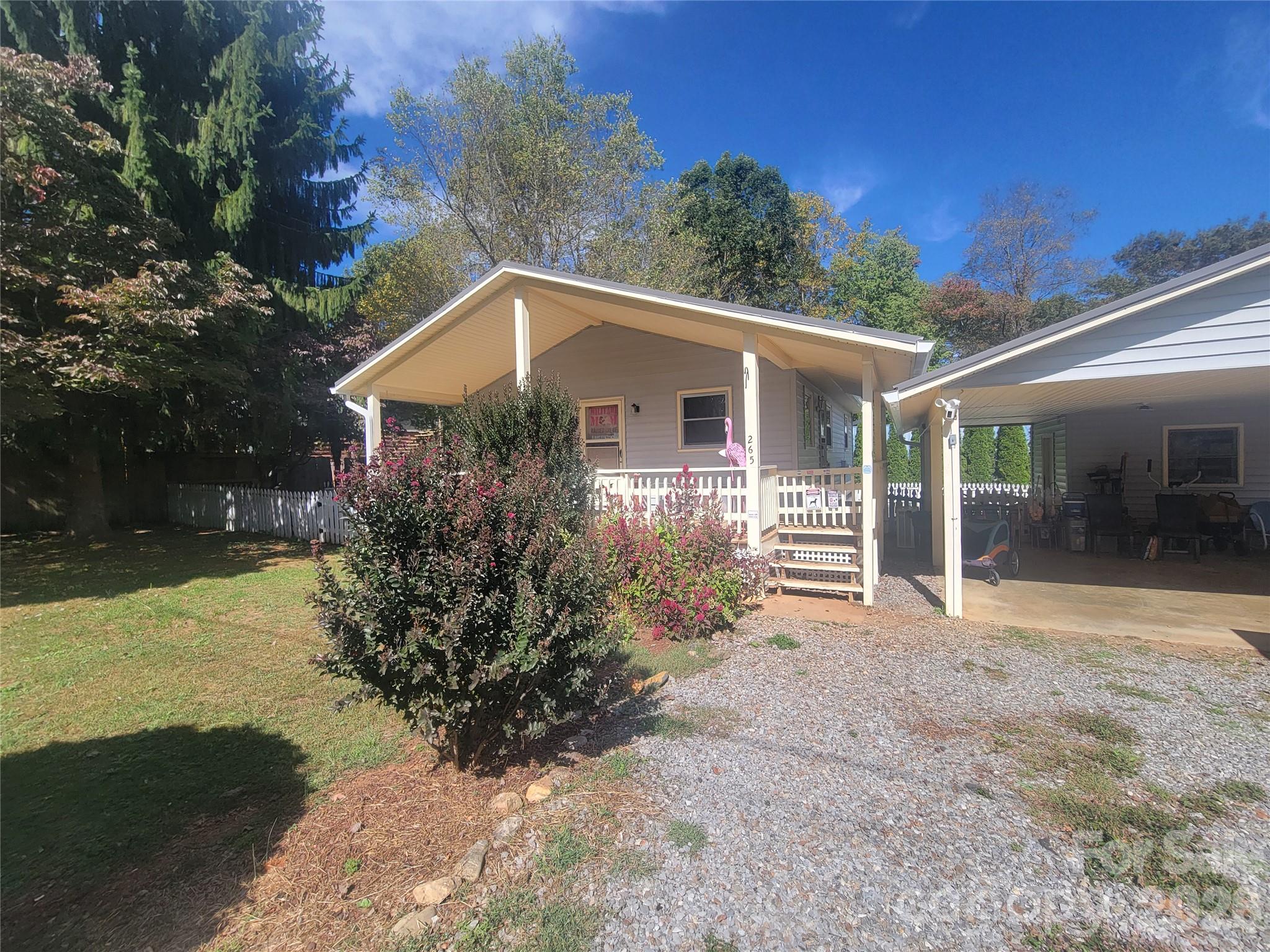 265 Midland Drive Property Photo 1