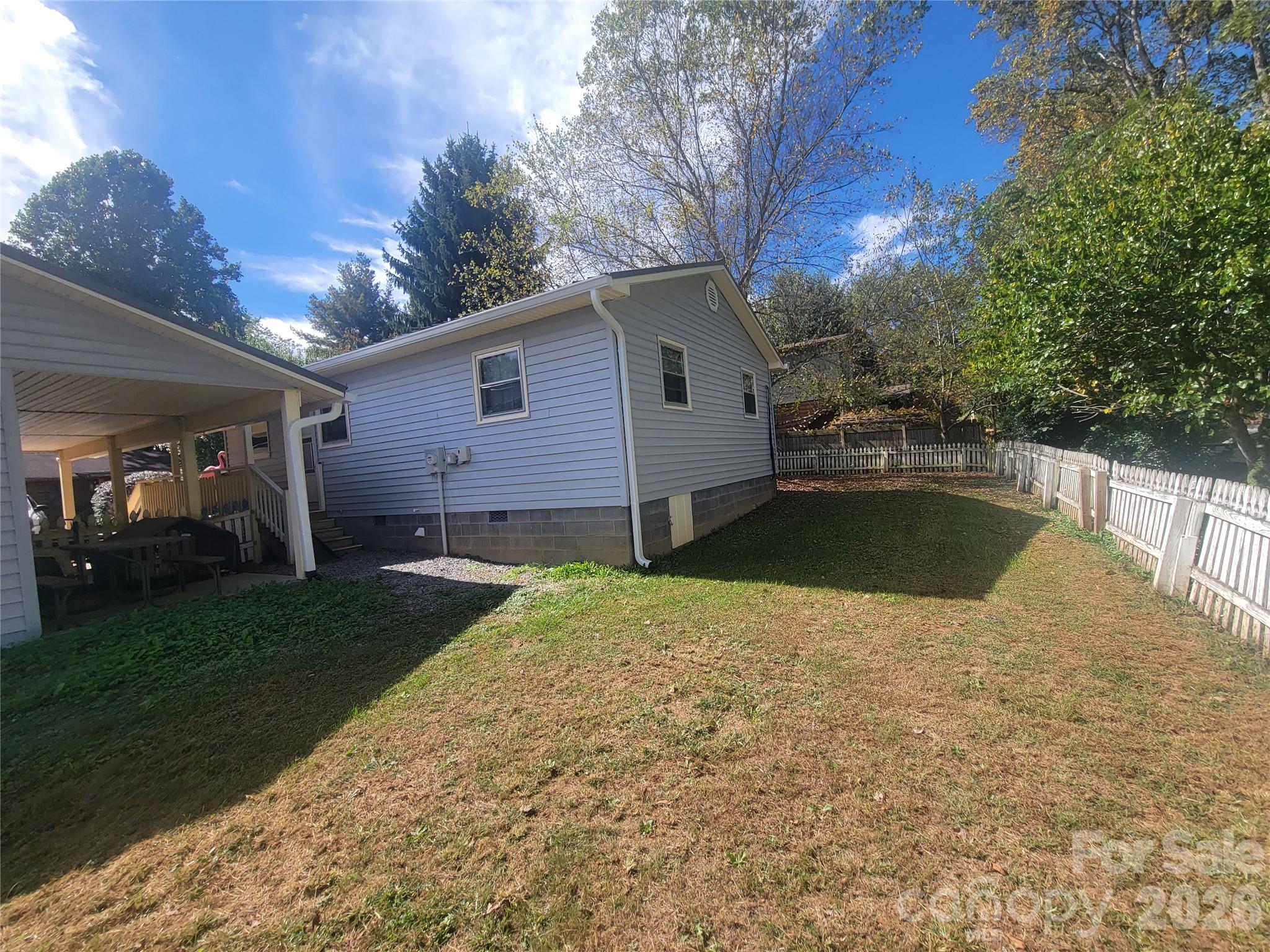 265 Midland Drive Property Photo 11