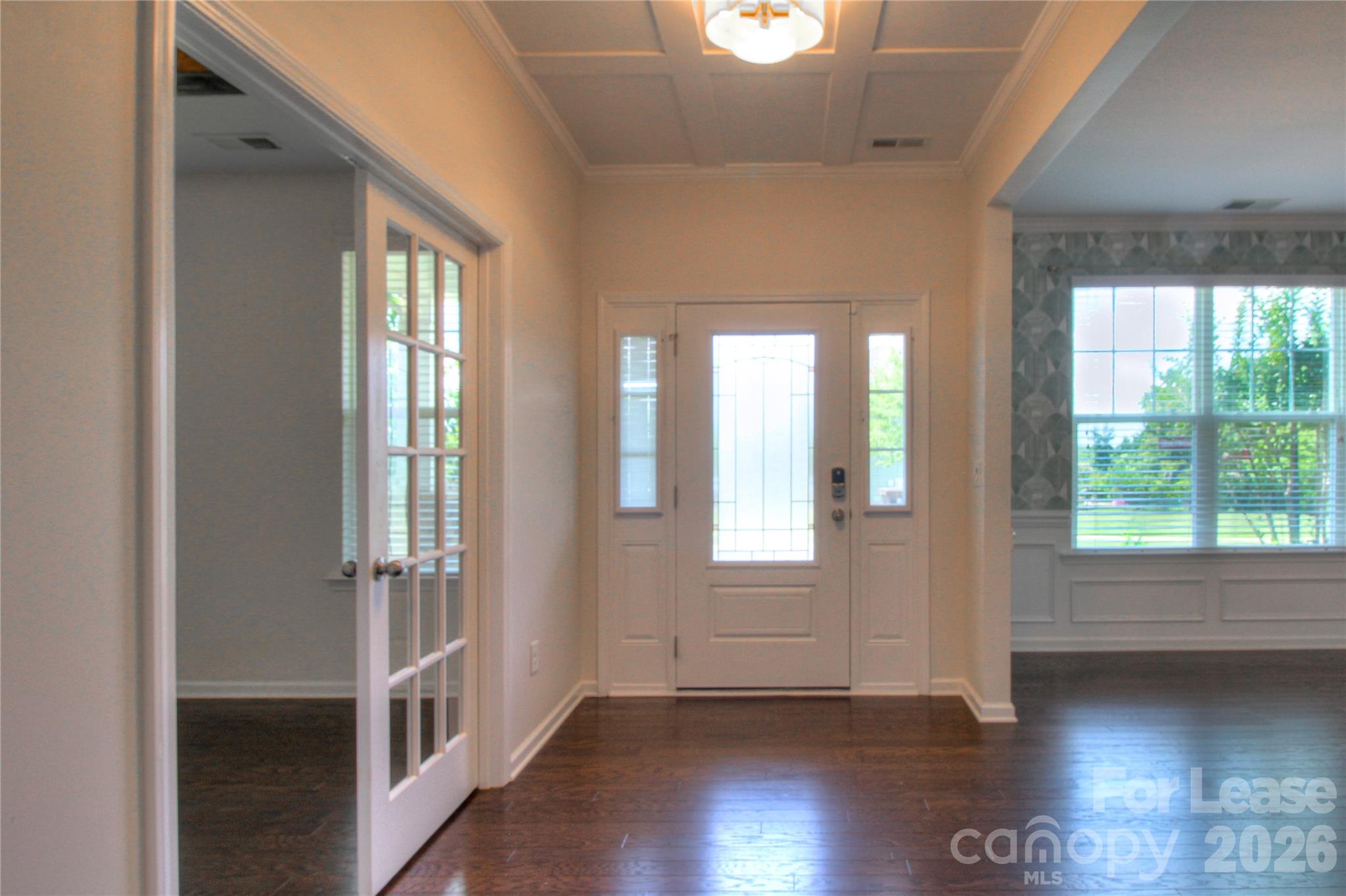 3007 Silverwood Drive Property Photo 3