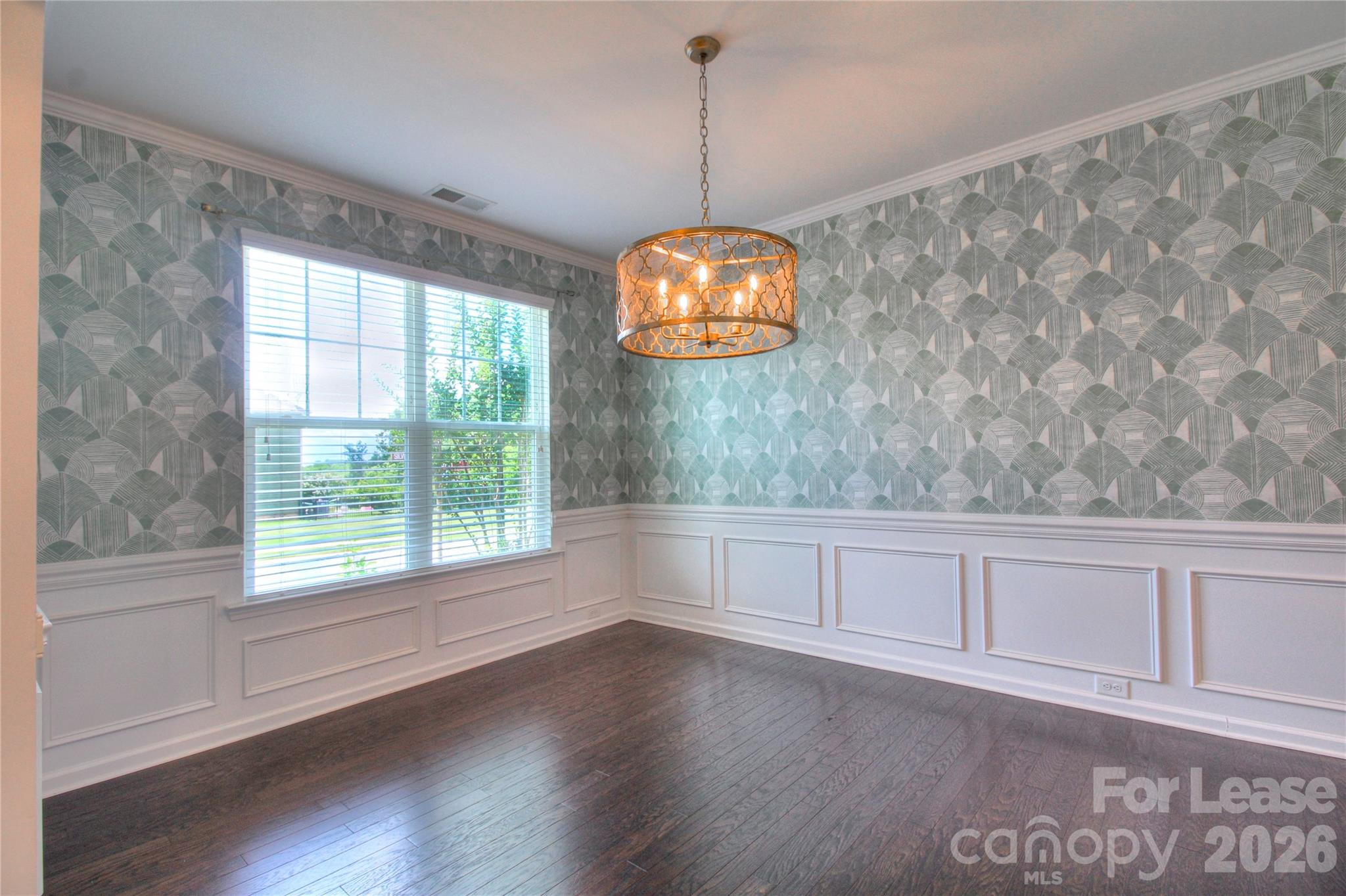 3007 Silverwood Drive Property Photo 7