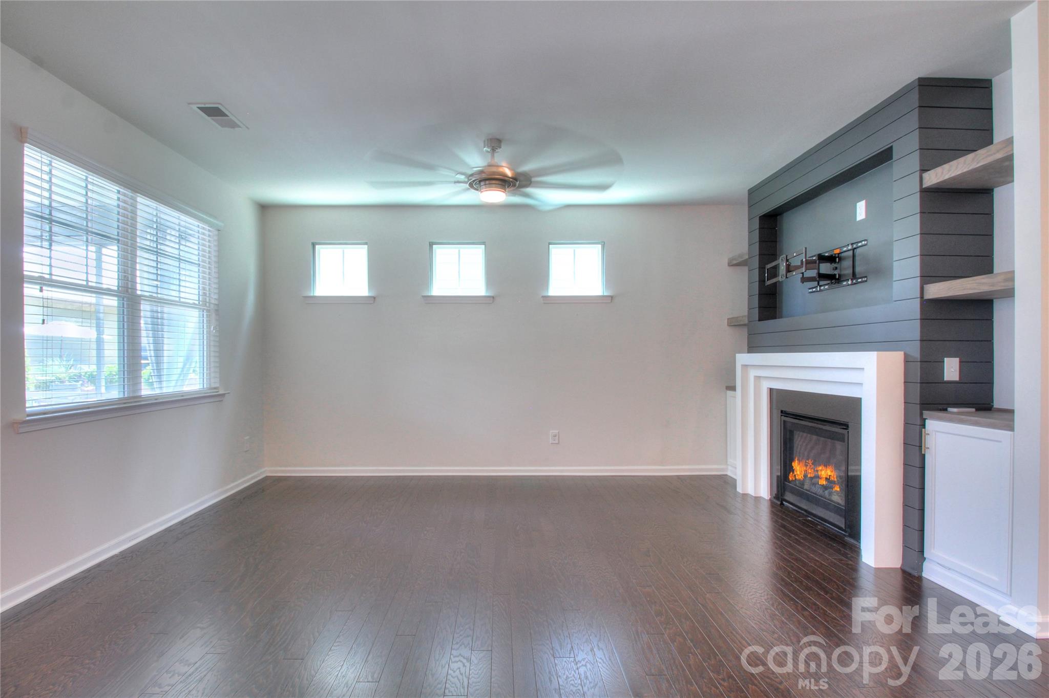 3007 Silverwood Drive Property Photo 10
