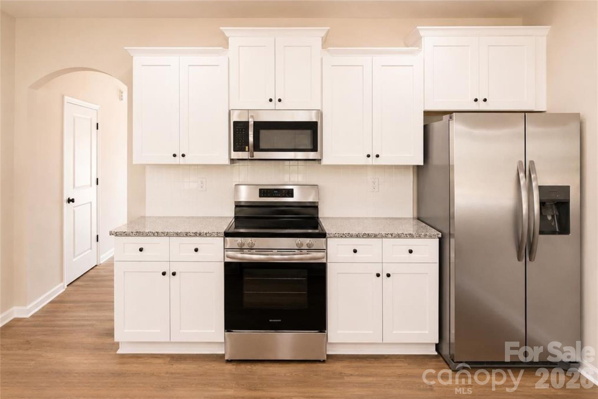 5921 Wallace Avenue Property Photo 7
