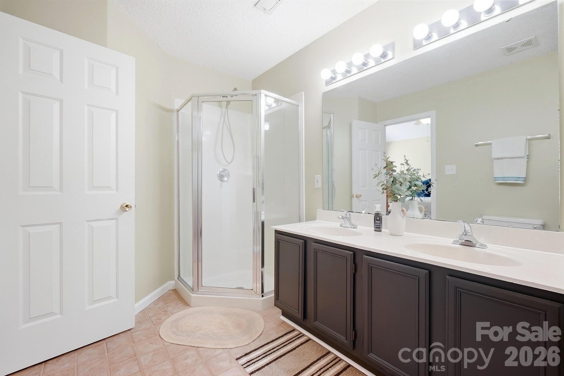 1629 Sugar Hollow Drive Property Photo 12