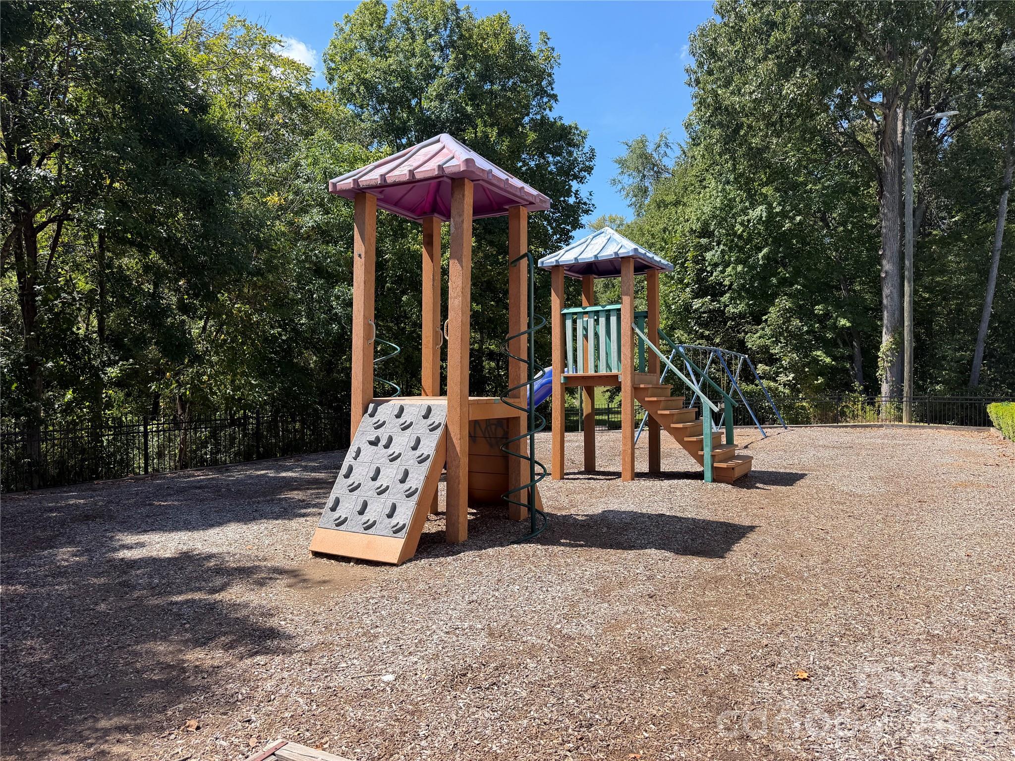 1629 Sugar Hollow Drive Property Photo 30