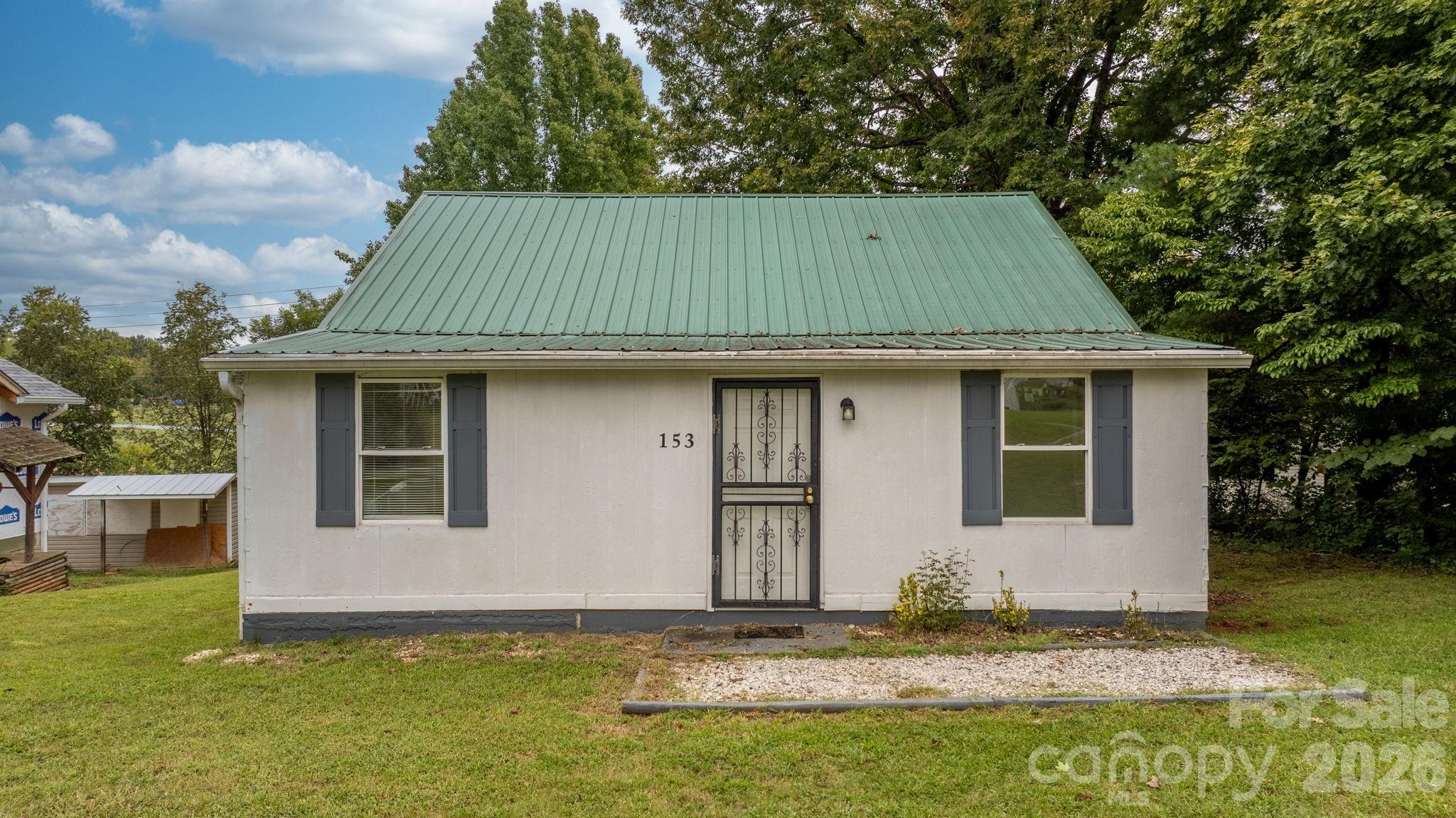 153 Autumn Lane Property Photo 1