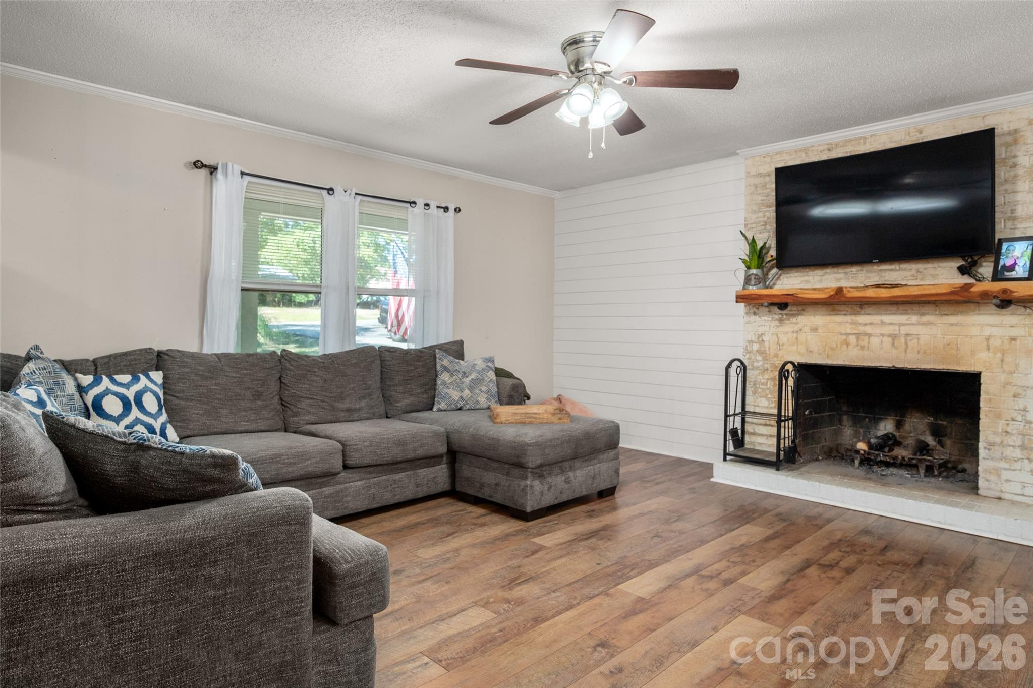 2559 Watson Drive Property Photo 5