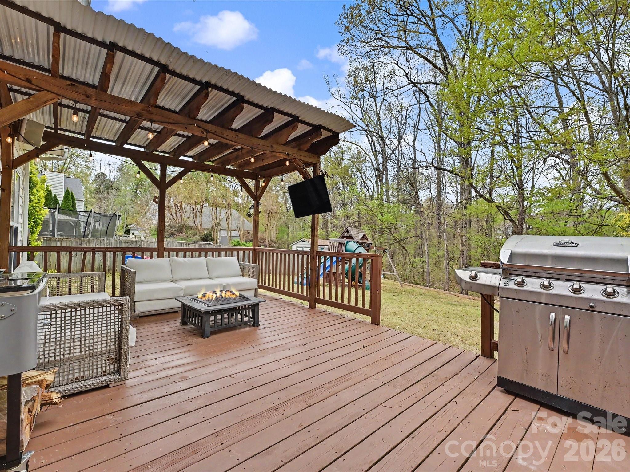 6315 Revlock Court Property Photo 24