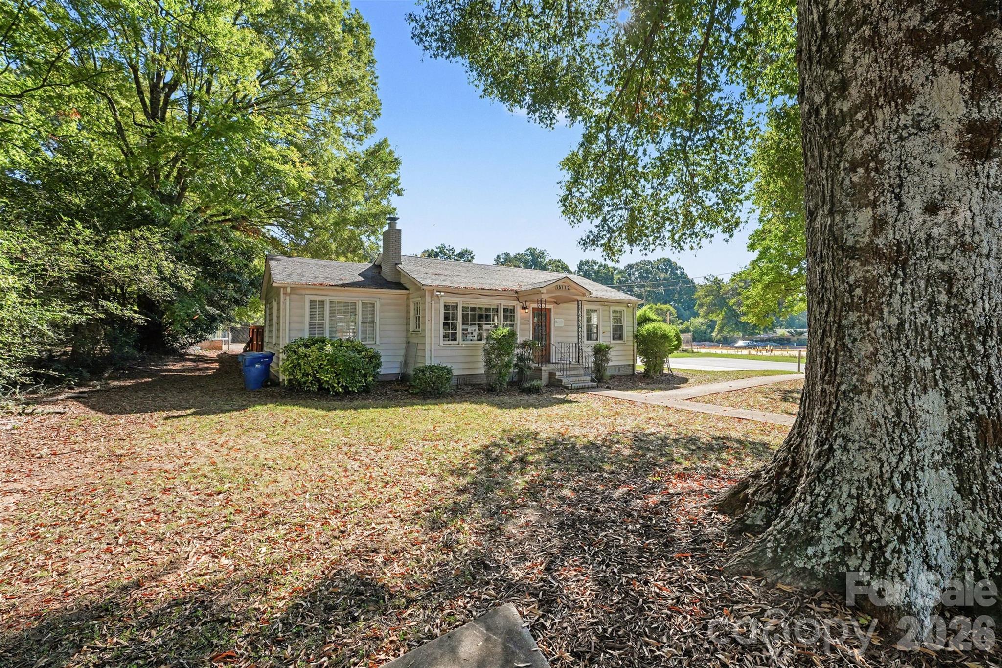 16112 Old Statesville Road Property Photo 2