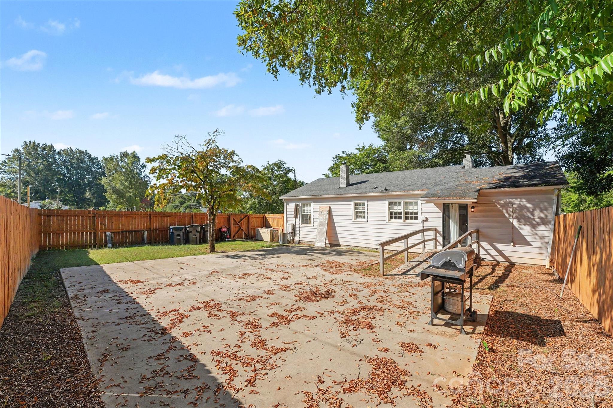 16112 Old Statesville Road Property Photo 5