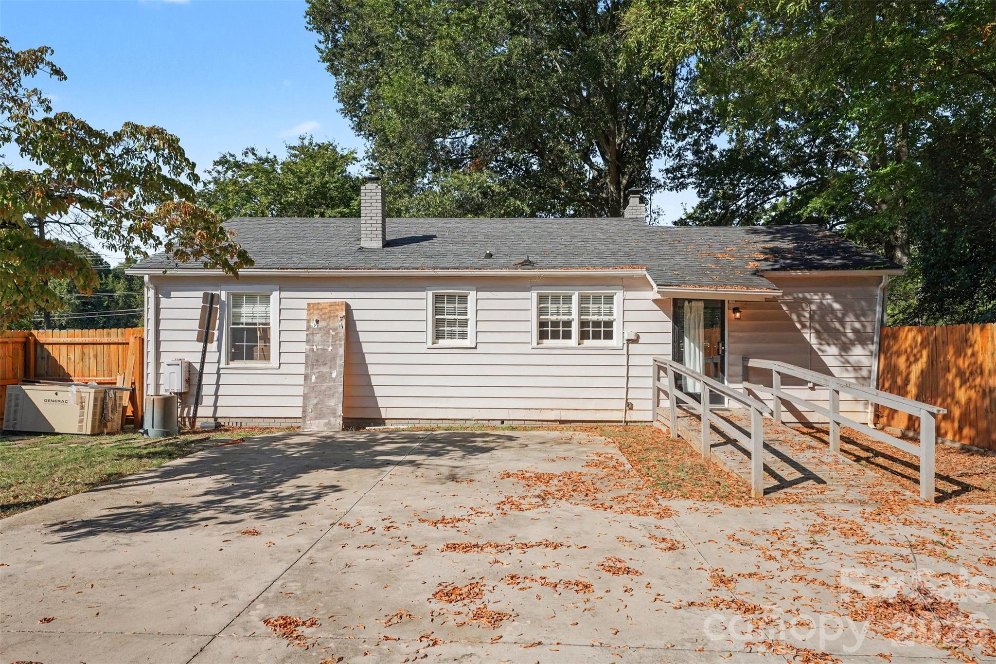 16112 Old Statesville Road Property Photo 6