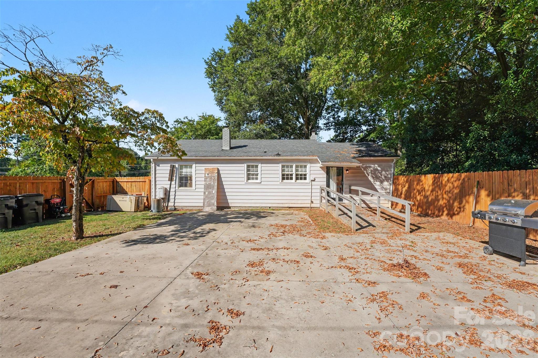 16112 Old Statesville Road Property Photo 8