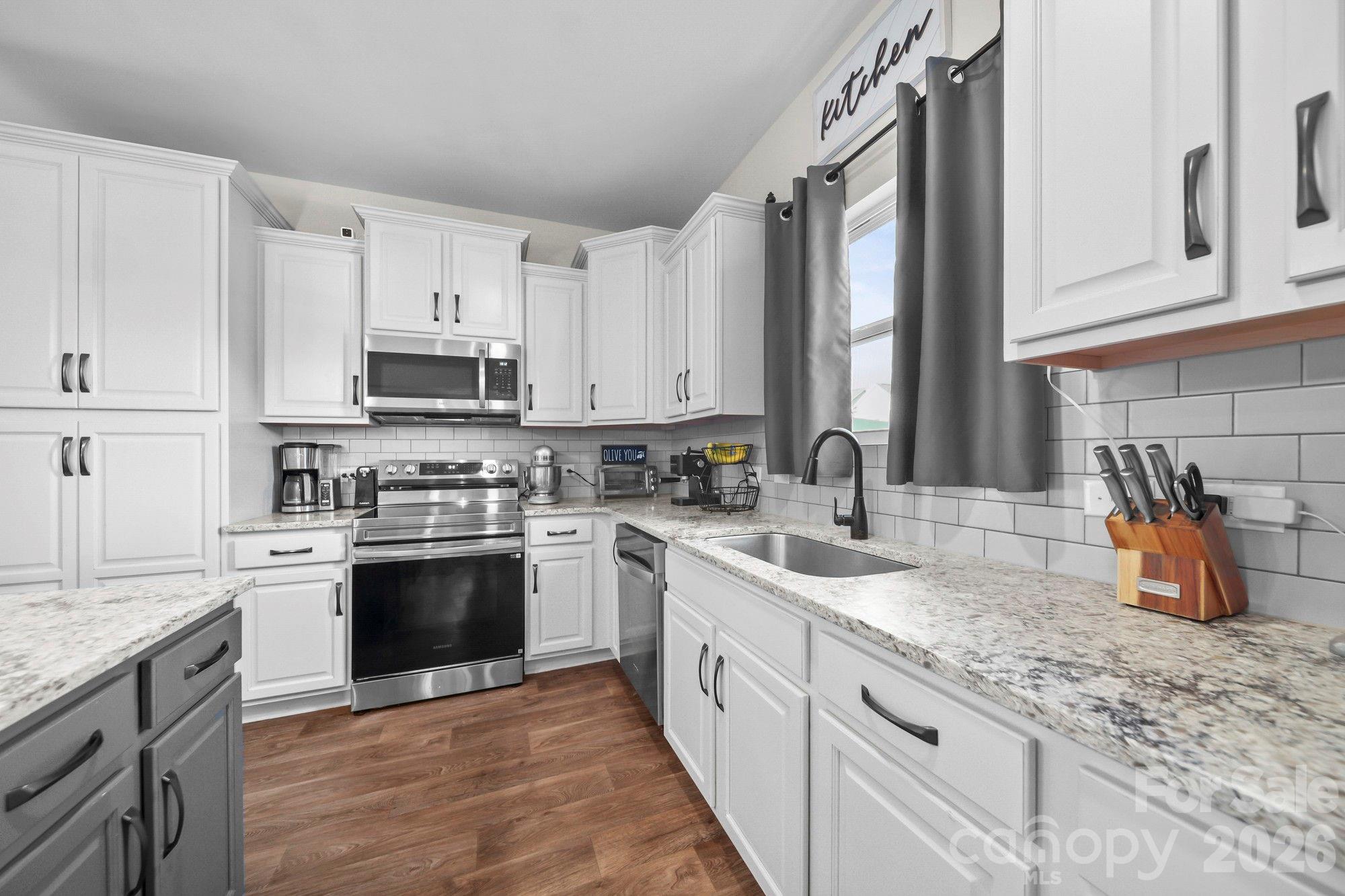 1791 Savannah Lane Property Photo 9