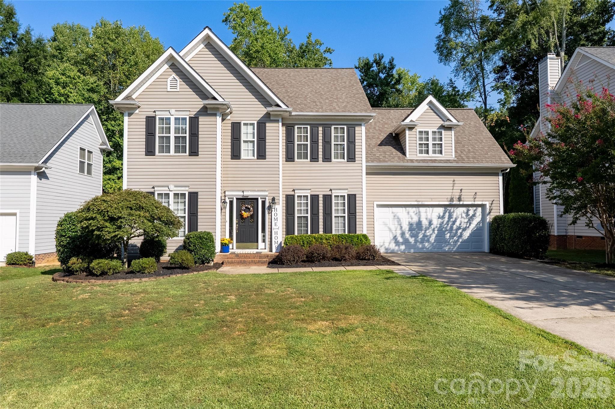 16919 Hampton Crossing Drive Property Photo 1