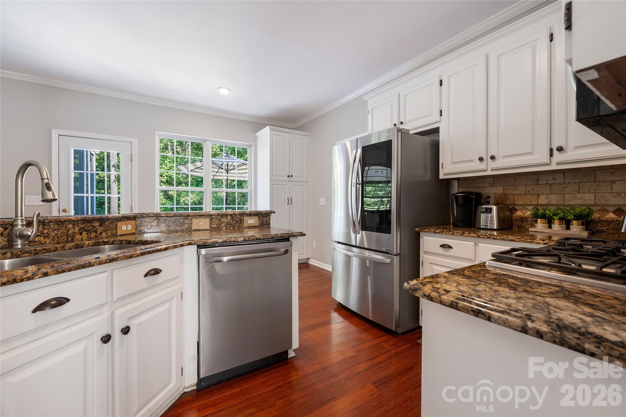 16919 Hampton Crossing Drive Property Photo 11
