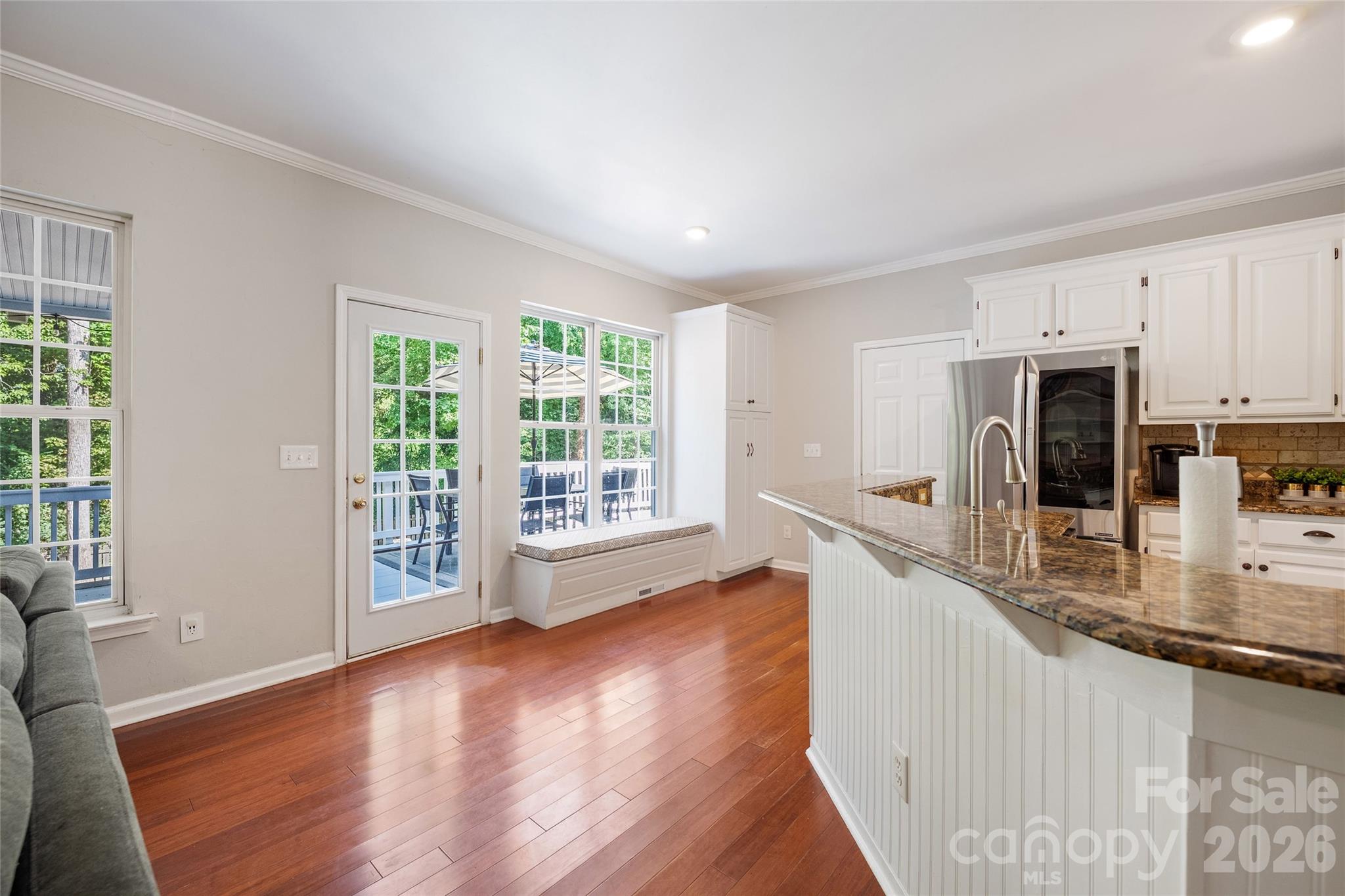 16919 Hampton Crossing Drive Property Photo 14