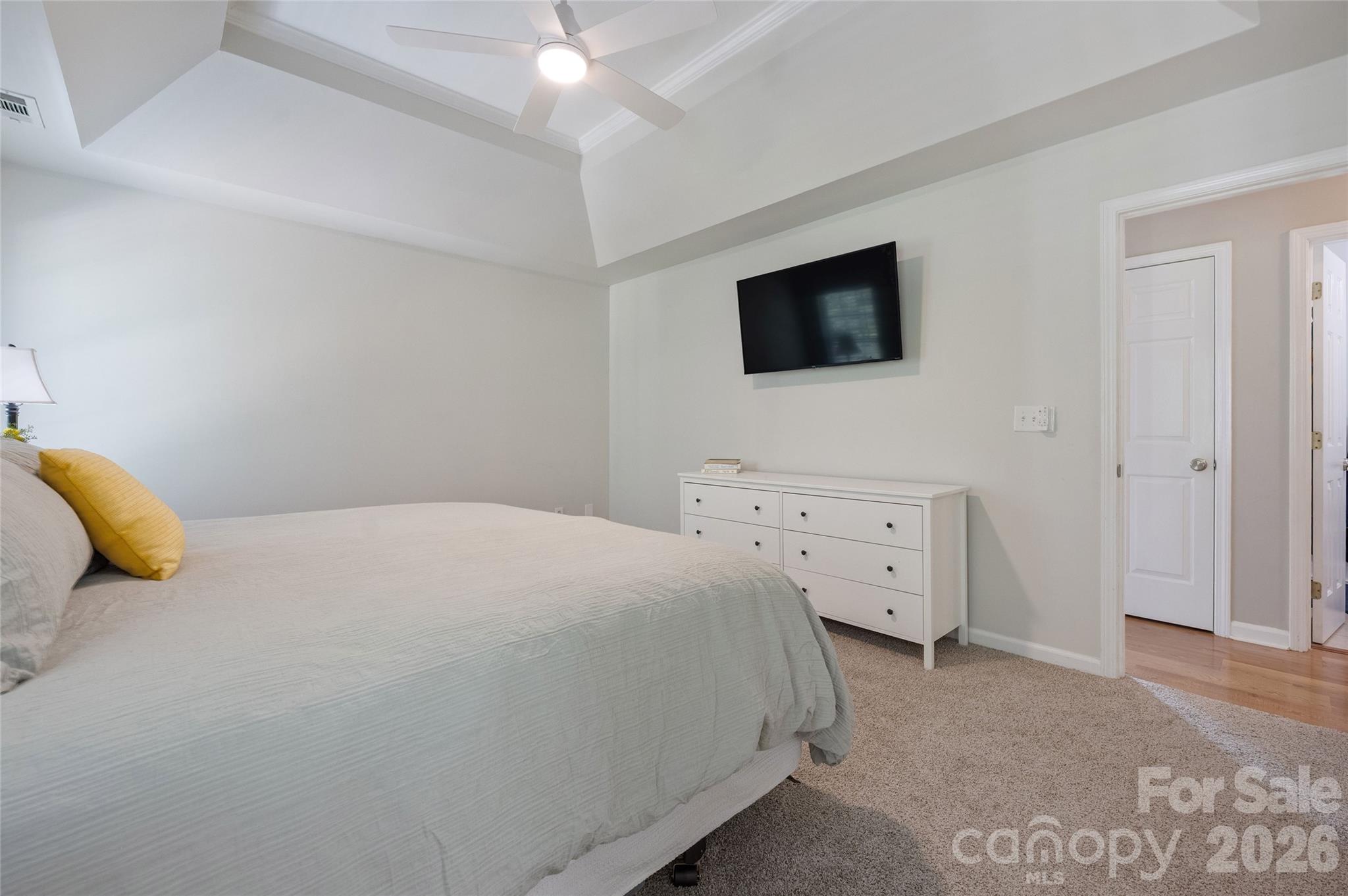 16919 Hampton Crossing Drive Property Photo 26