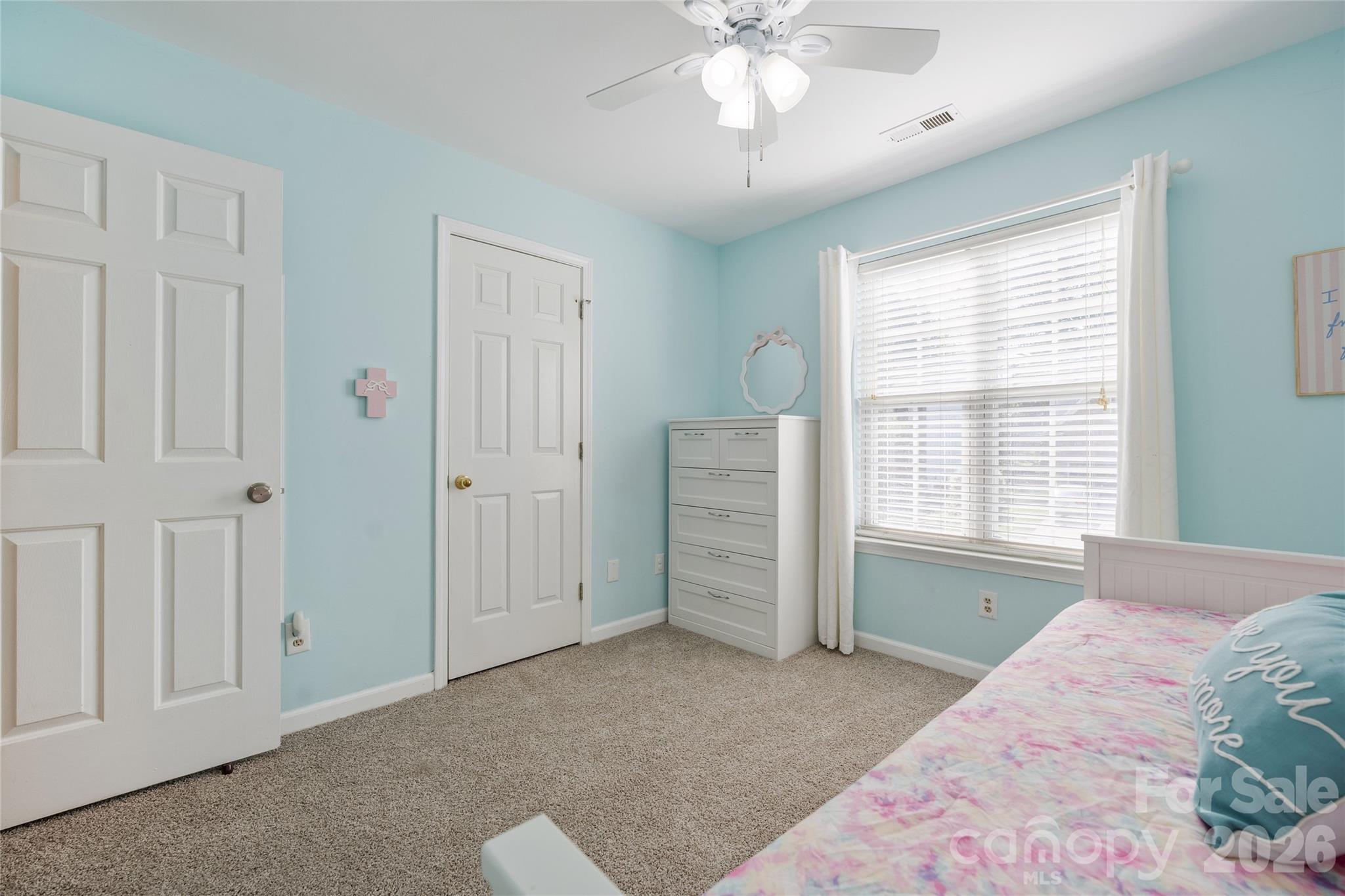 16919 Hampton Crossing Drive Property Photo 28