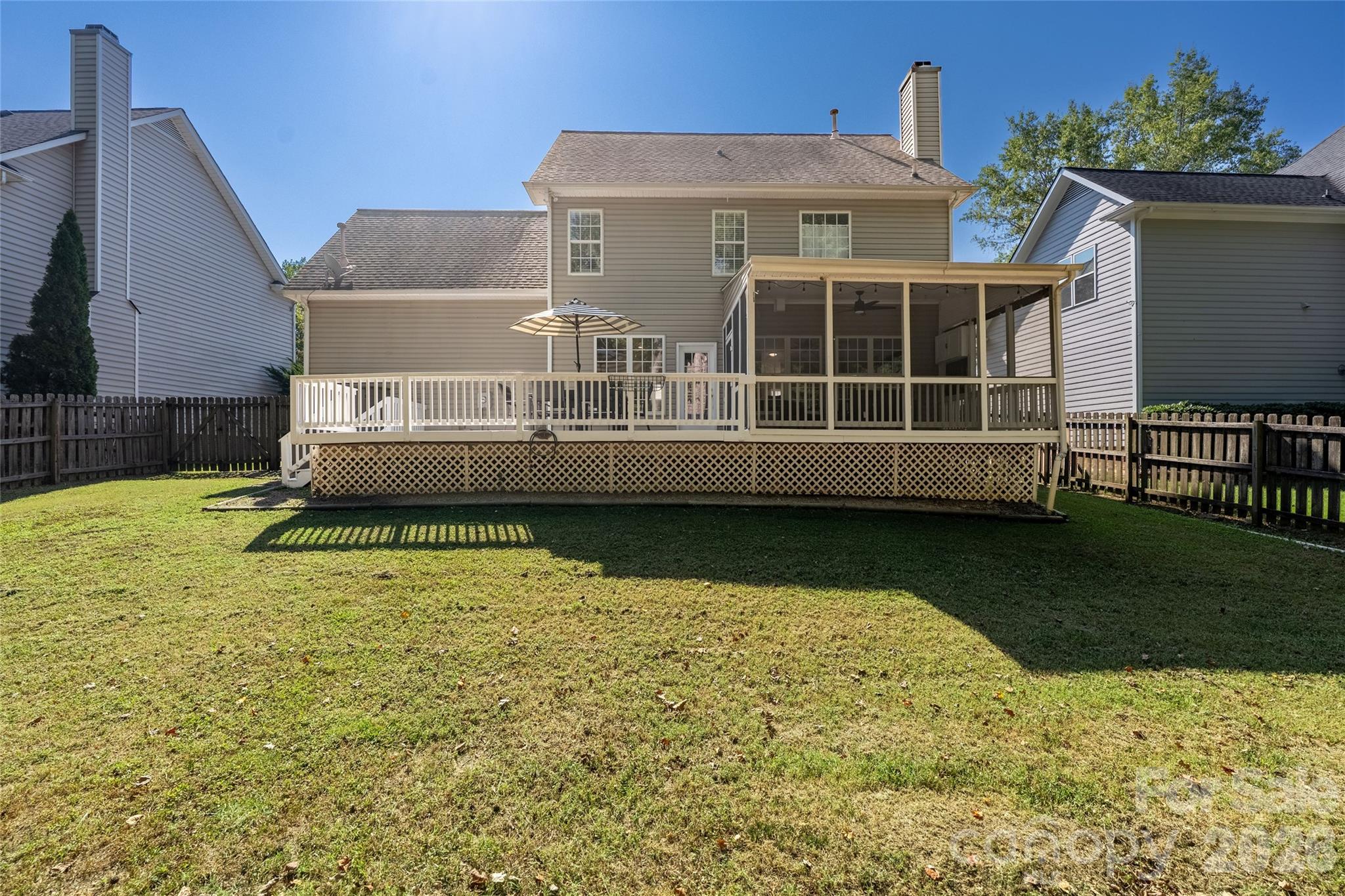 16919 Hampton Crossing Drive Property Photo 38