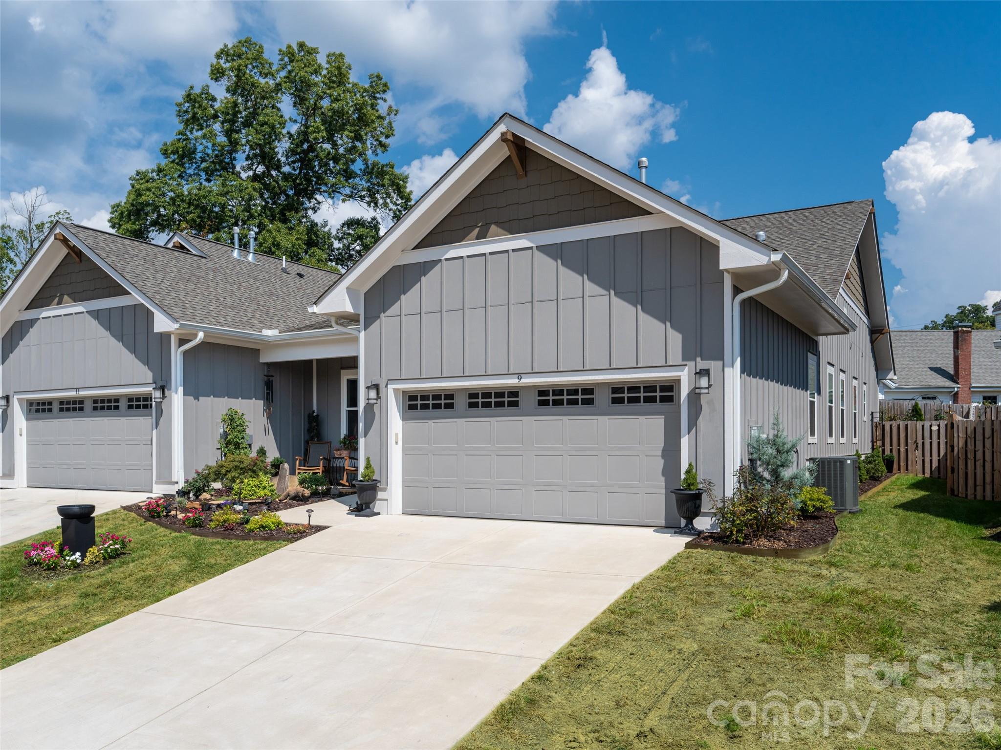 9 Cozy Cottage Way Property Photo 3