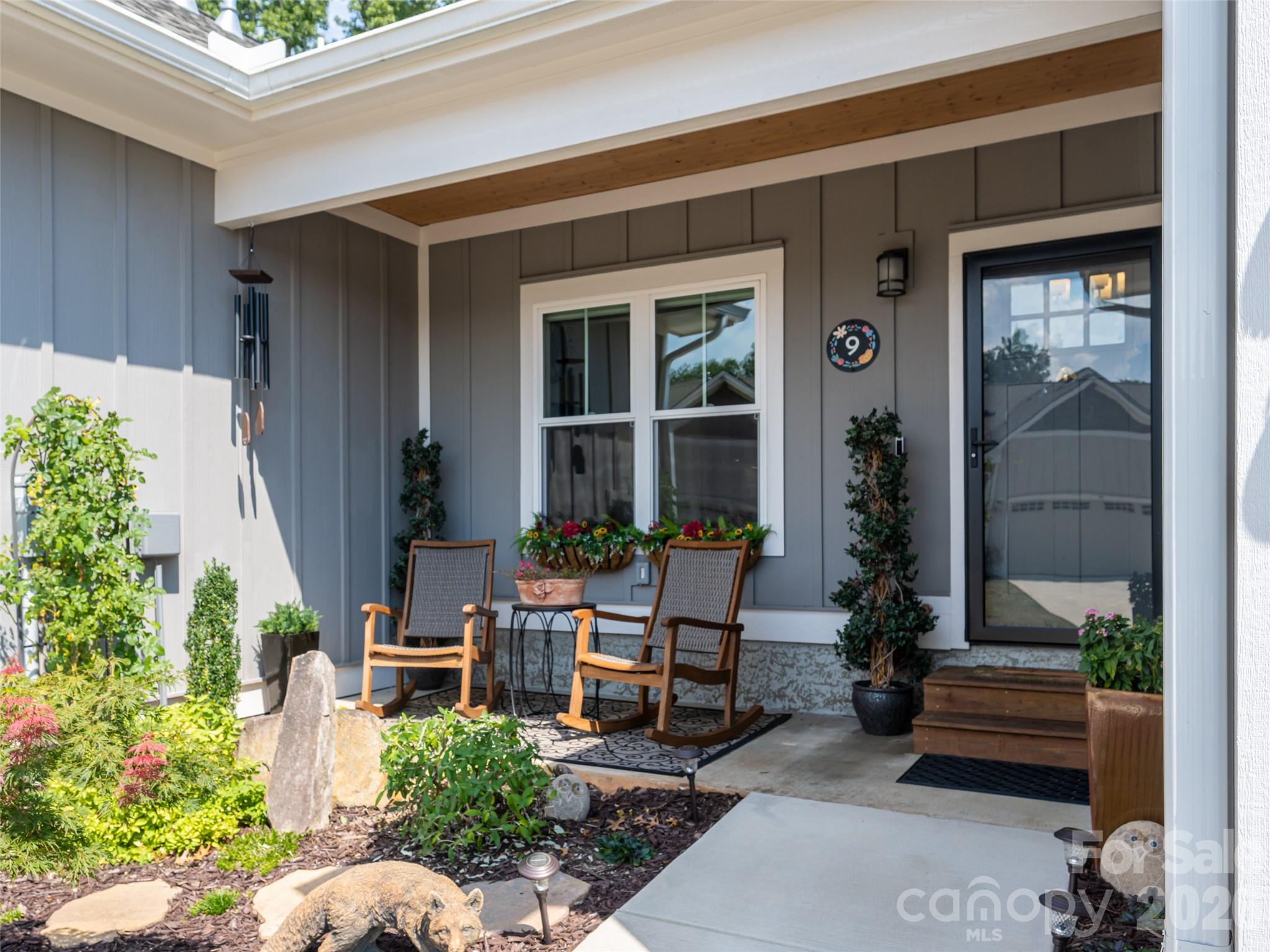 9 Cozy Cottage Way Property Photo 4