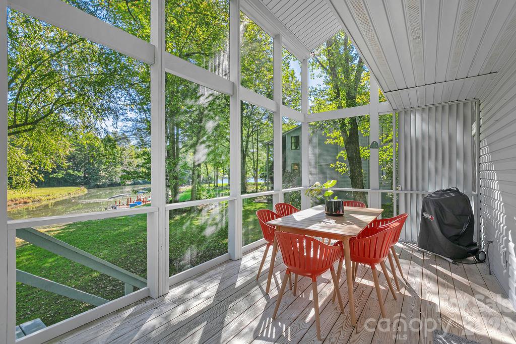 33 Lakeside Villas Drive Property Photo 22