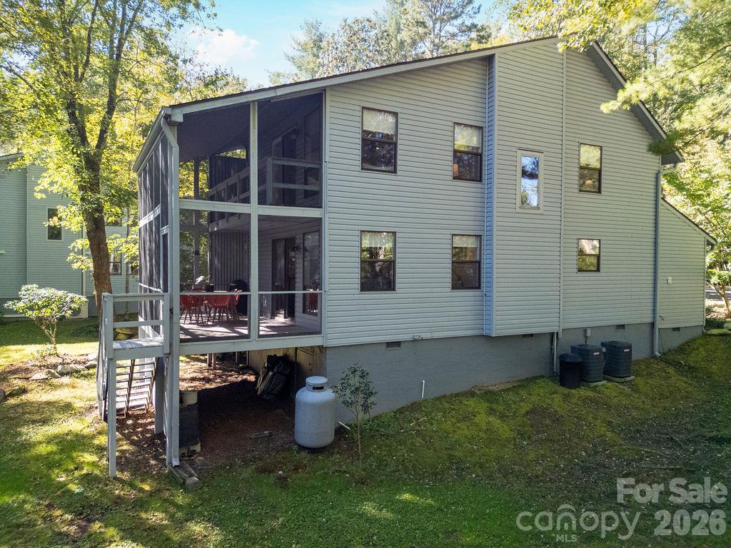 33 Lakeside Villas Drive Property Photo 40