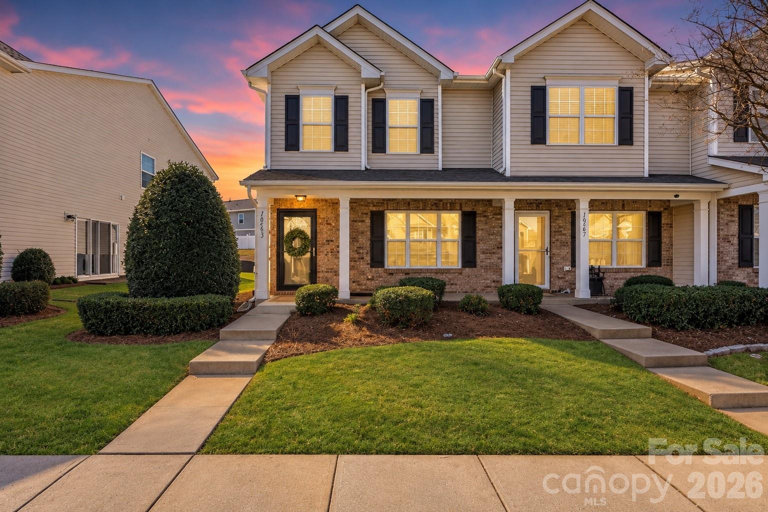 10563 Stoneacre Court Property Photo 1