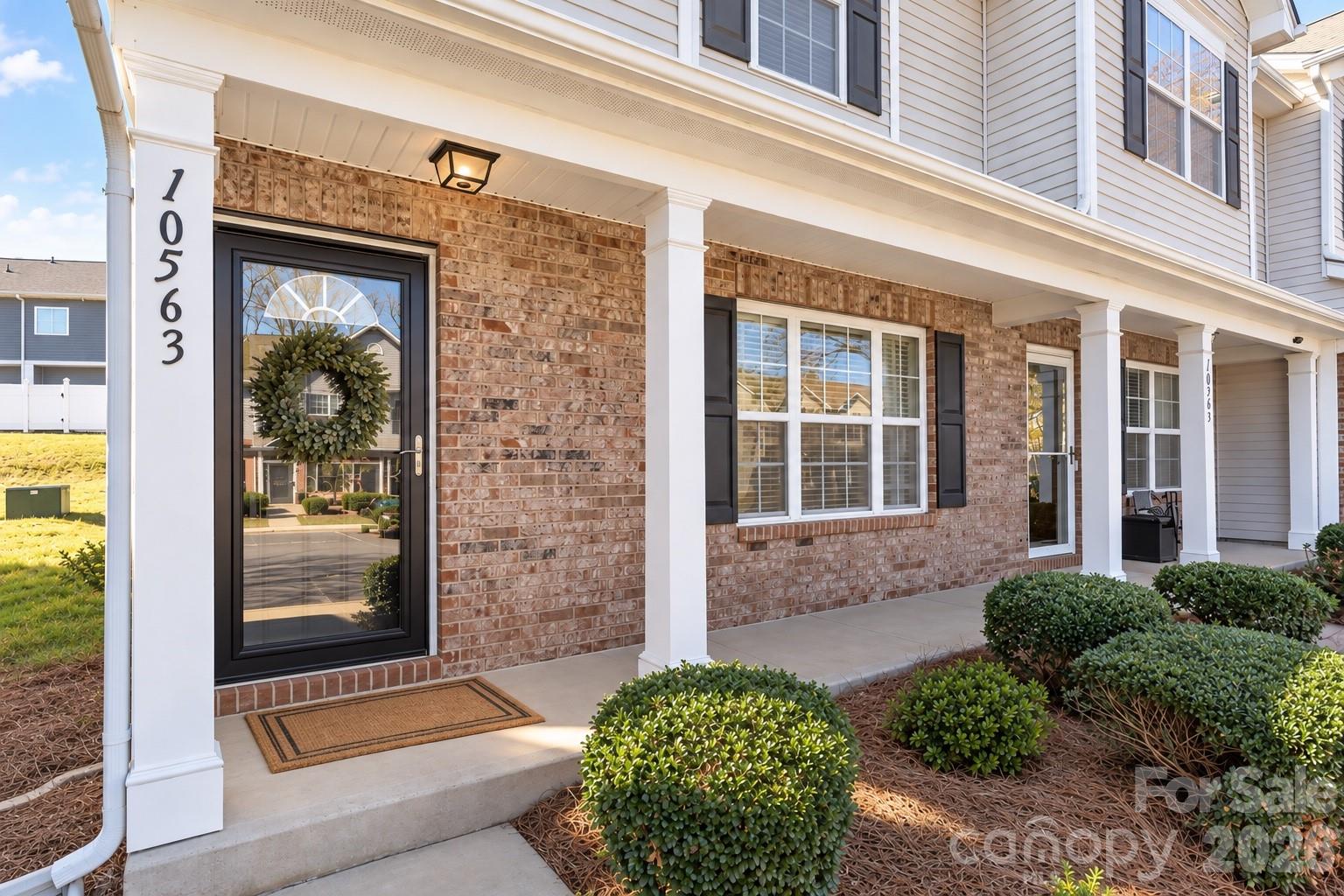 10563 Stoneacre Court Property Photo 1
