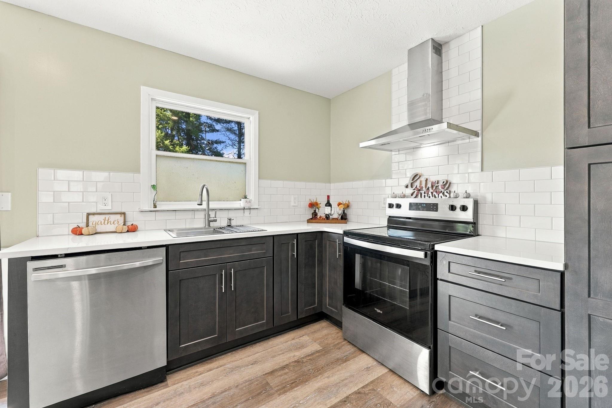 204 Oakdale Road Property Photo 8