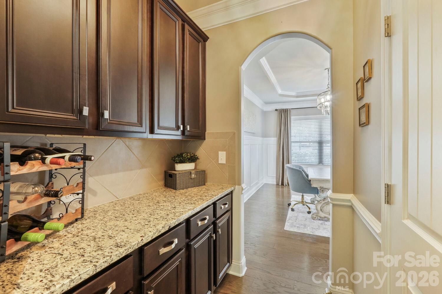 2944 Donegal Drive Property Photo 9