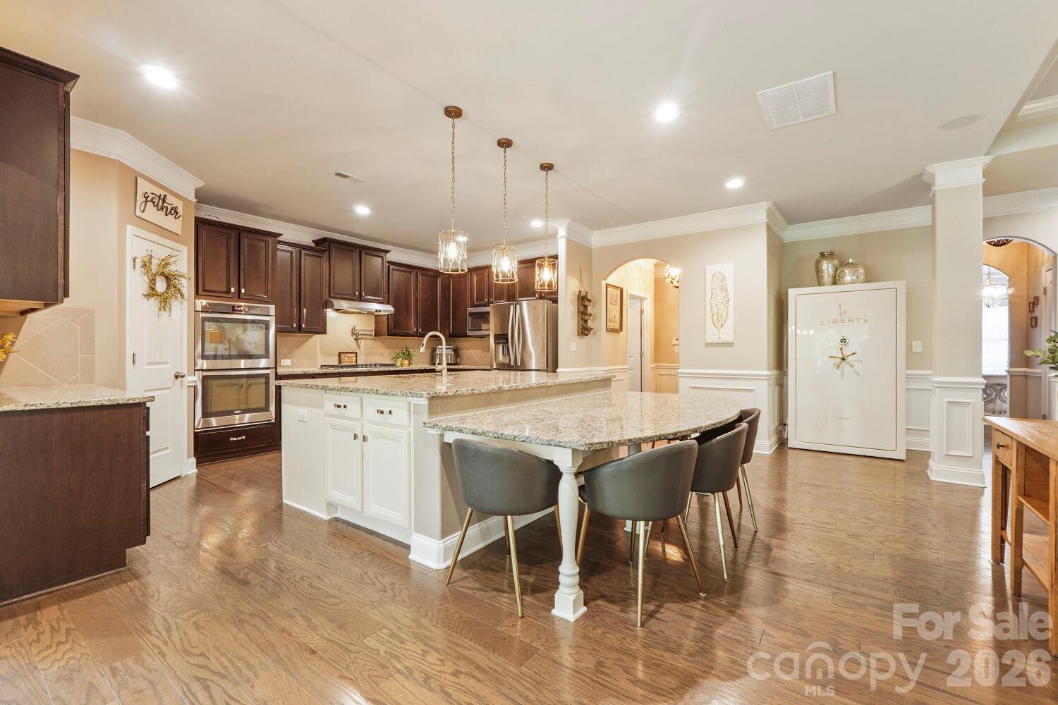 2944 Donegal Drive Property Photo 11