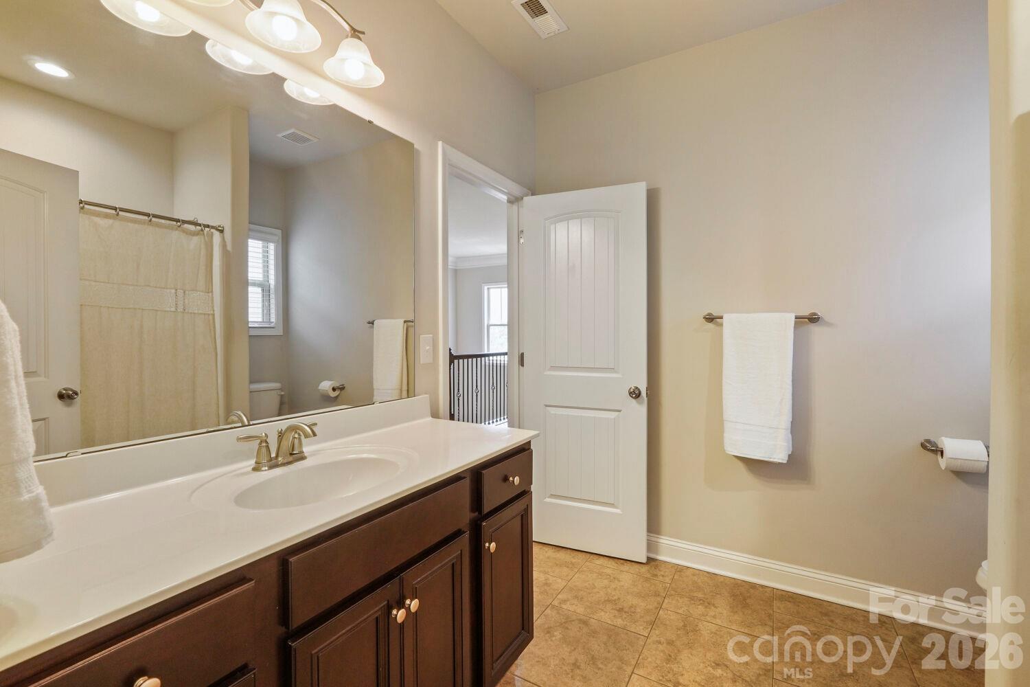 2944 Donegal Drive Property Photo 25