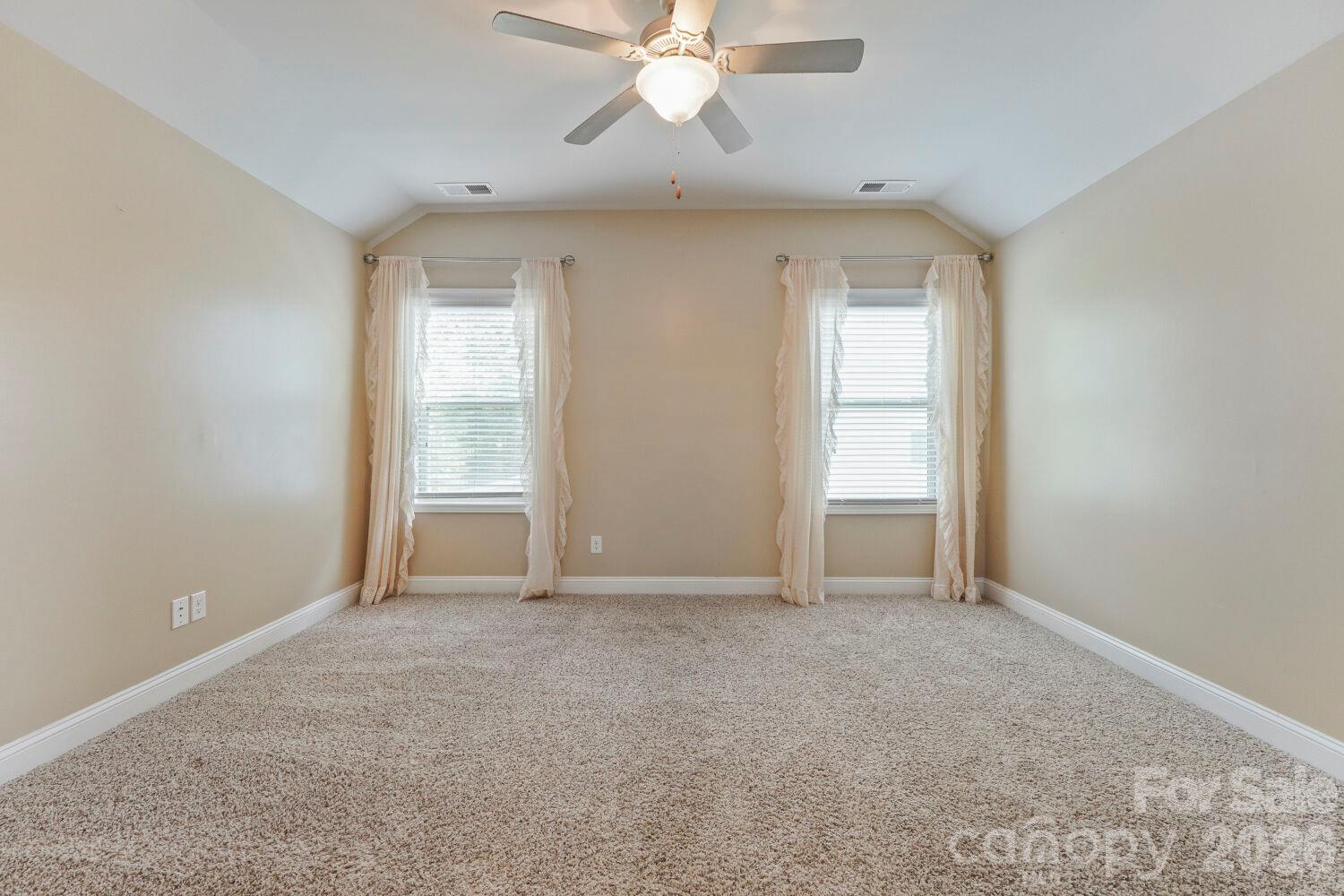 2944 Donegal Drive Property Photo 28