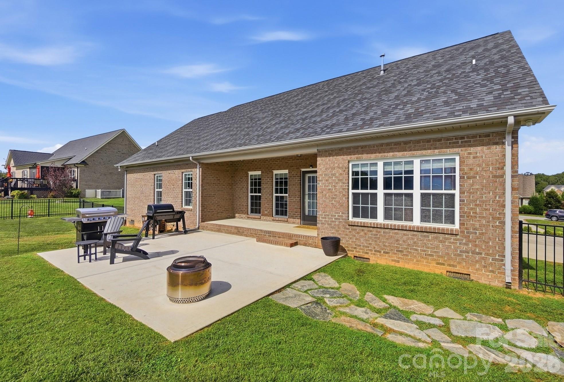 4004 Camden Oaks Lane Property Photo 21