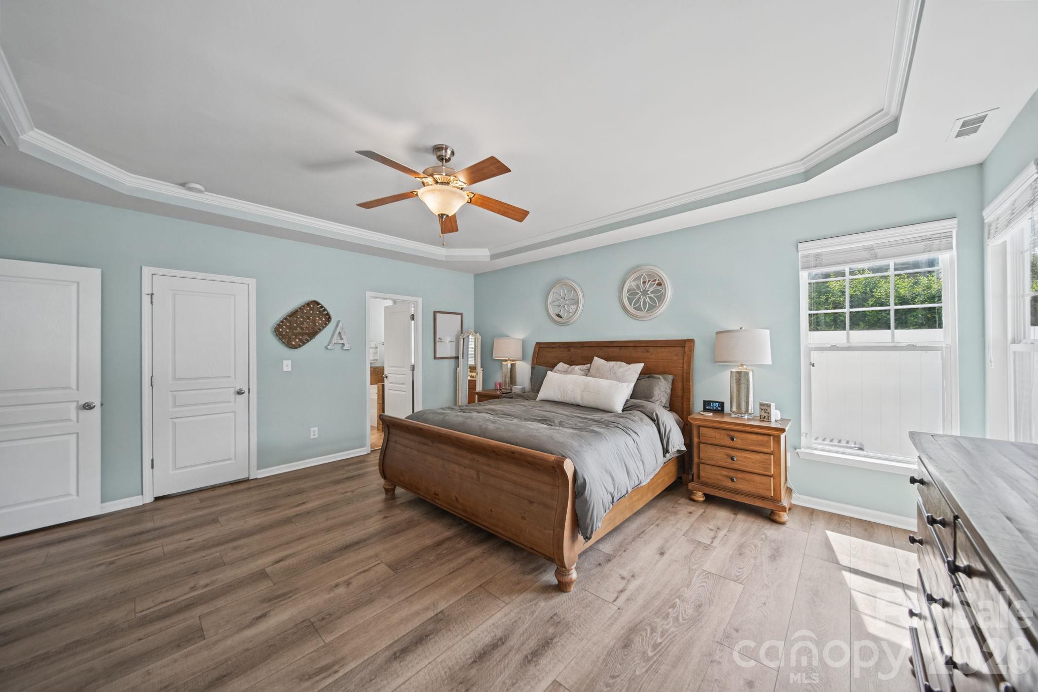 3604 Grovecreek Pond Drive Property Photo 17