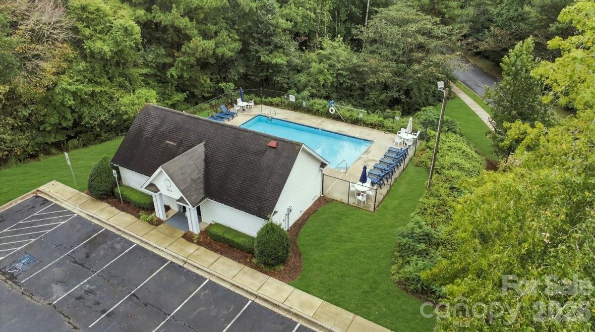 3048 Misty Harbor Circle E Property Photo 6