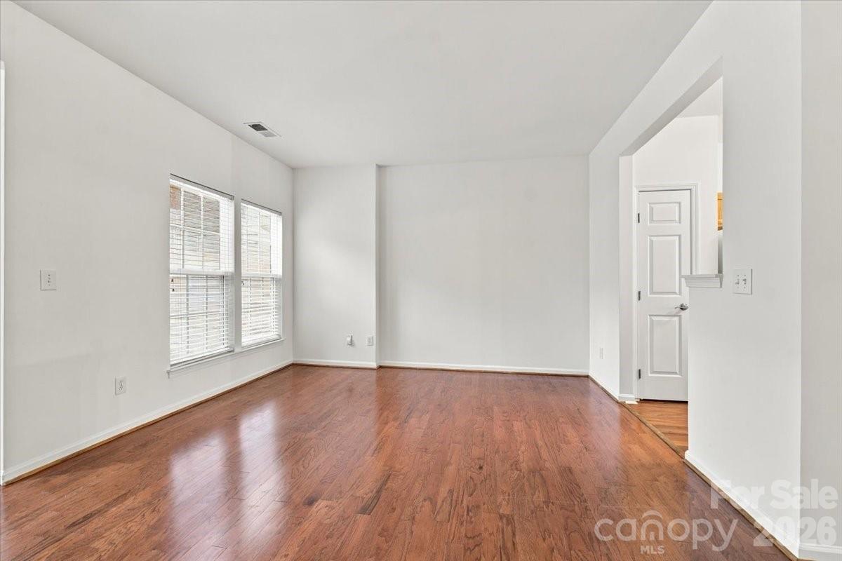 3048 Misty Harbor Circle E Property Photo 14
