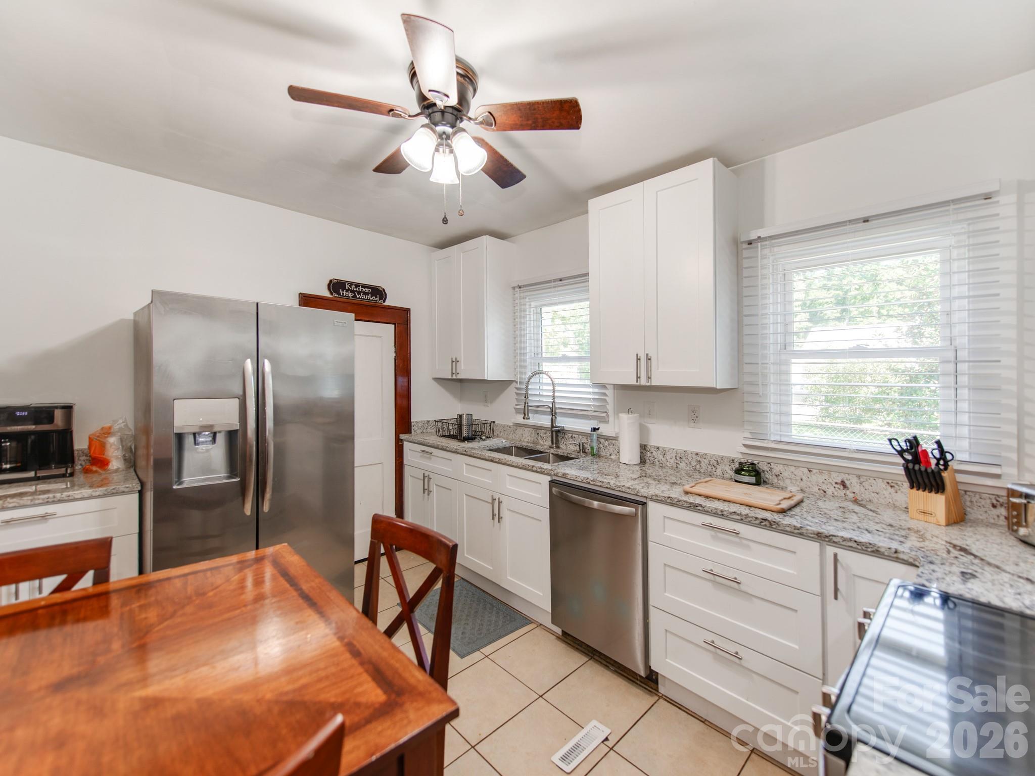 734 Tanglewood Drive Property Photo 11