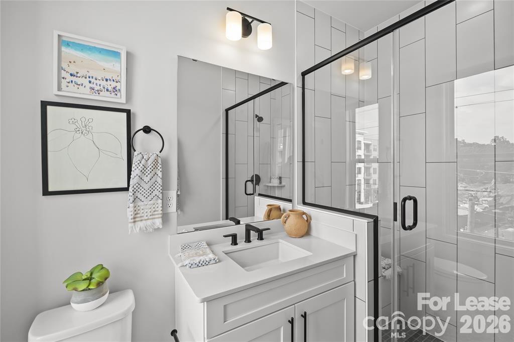 547 W Tremont Avenue Property Photo 23