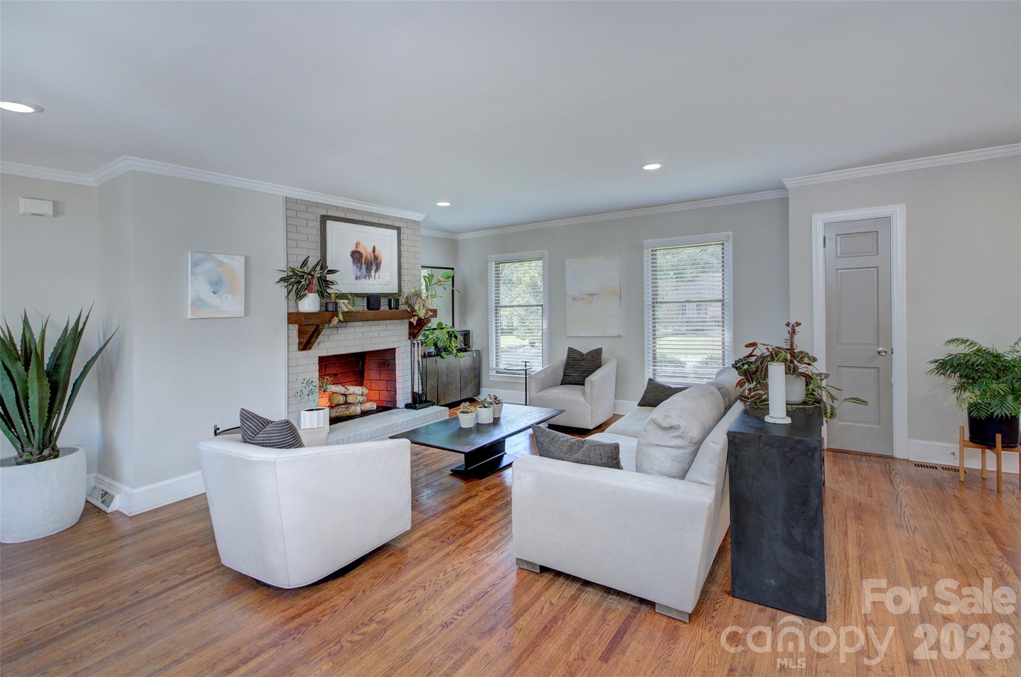 1230 Redcoat Drive Property Photo 8