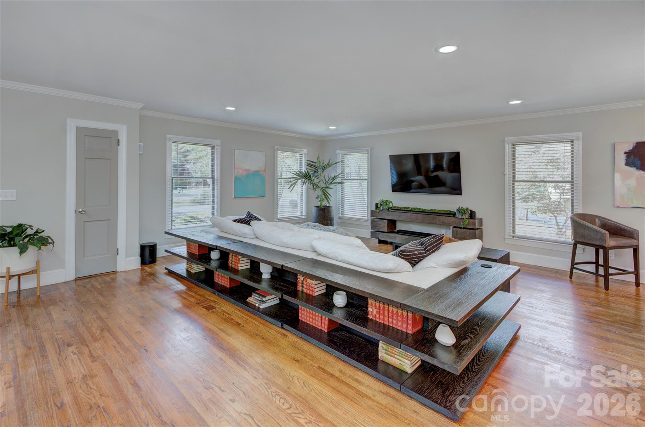 1230 Redcoat Drive Property Photo 10