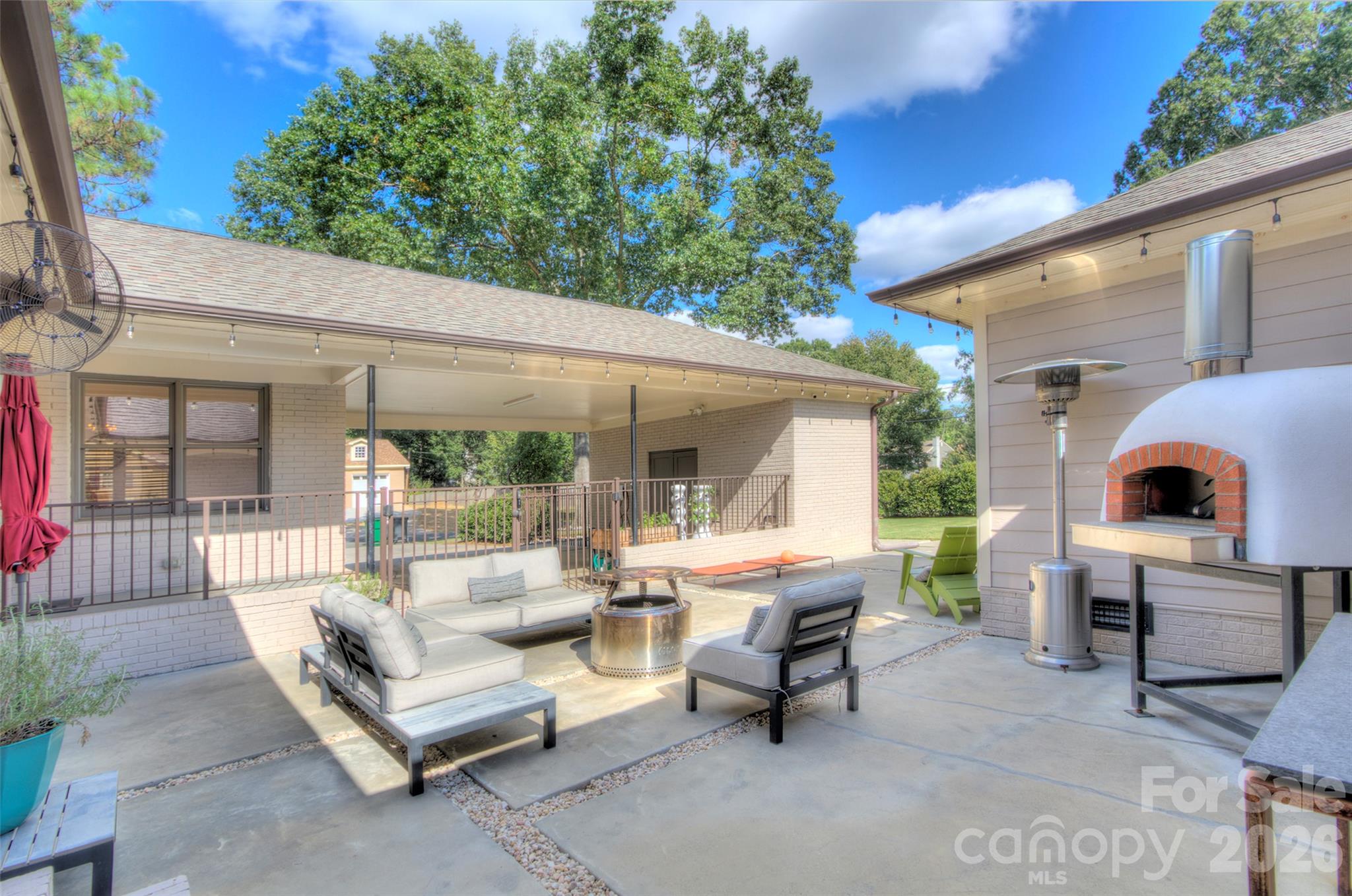 1230 Redcoat Drive Property Photo 28