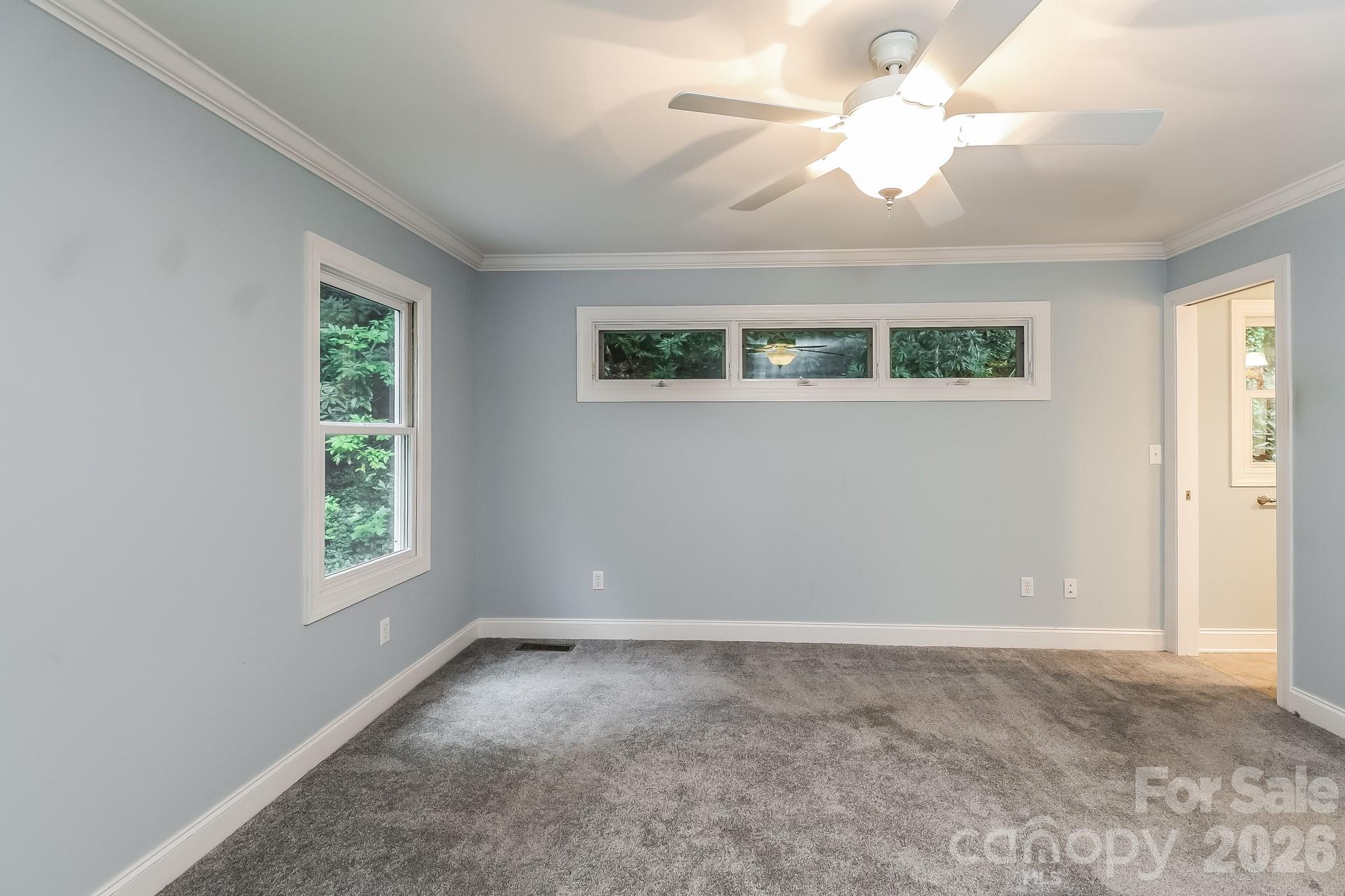 522 Glen Cannon Drive Property Photo 11