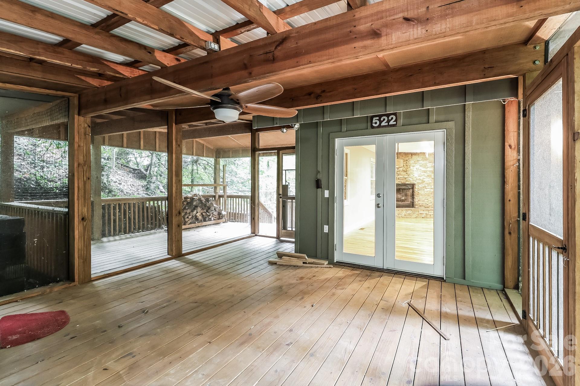 522 Glen Cannon Drive Property Photo 18
