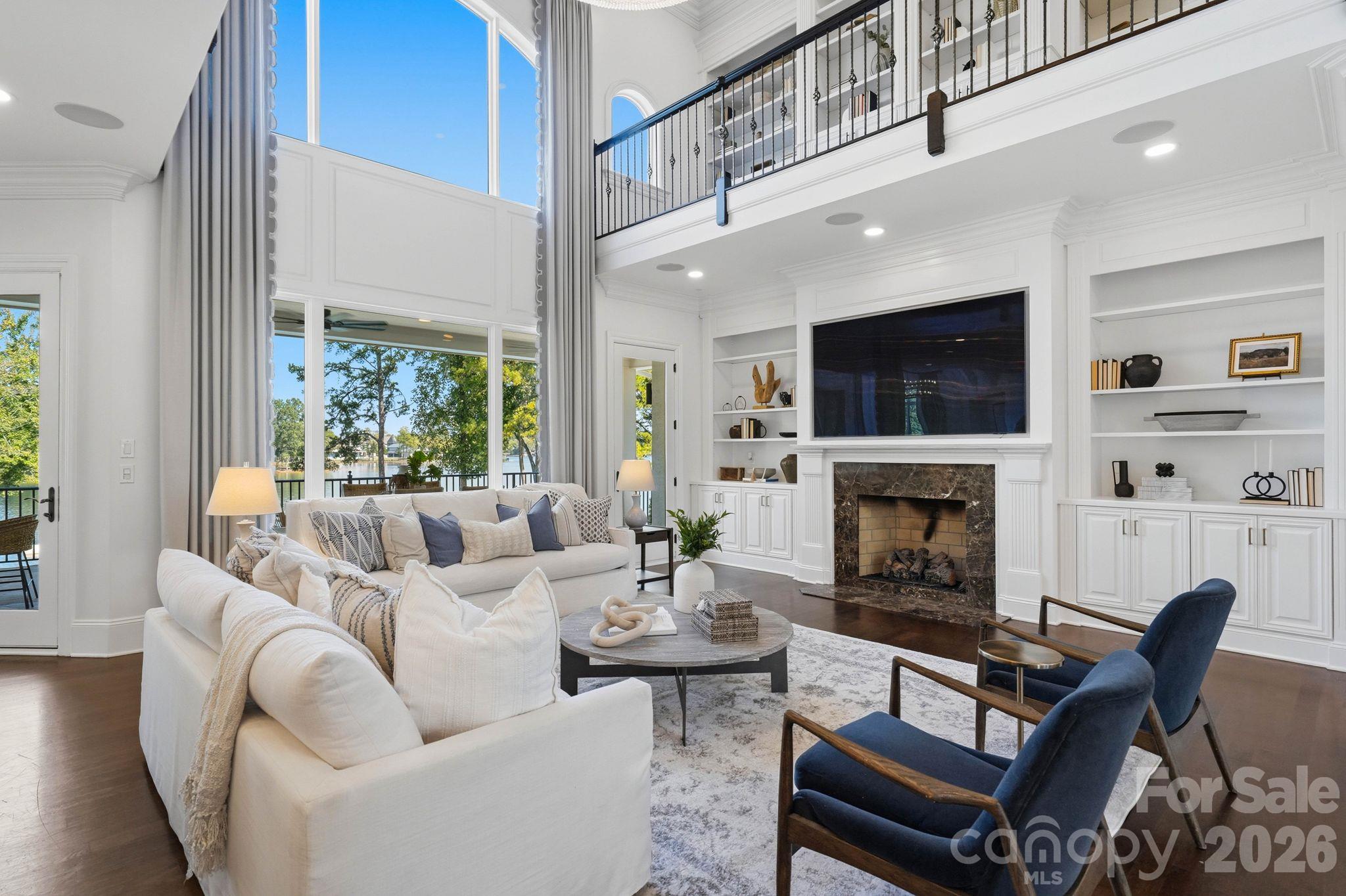 114 Cape Cod Way Property Photo 7