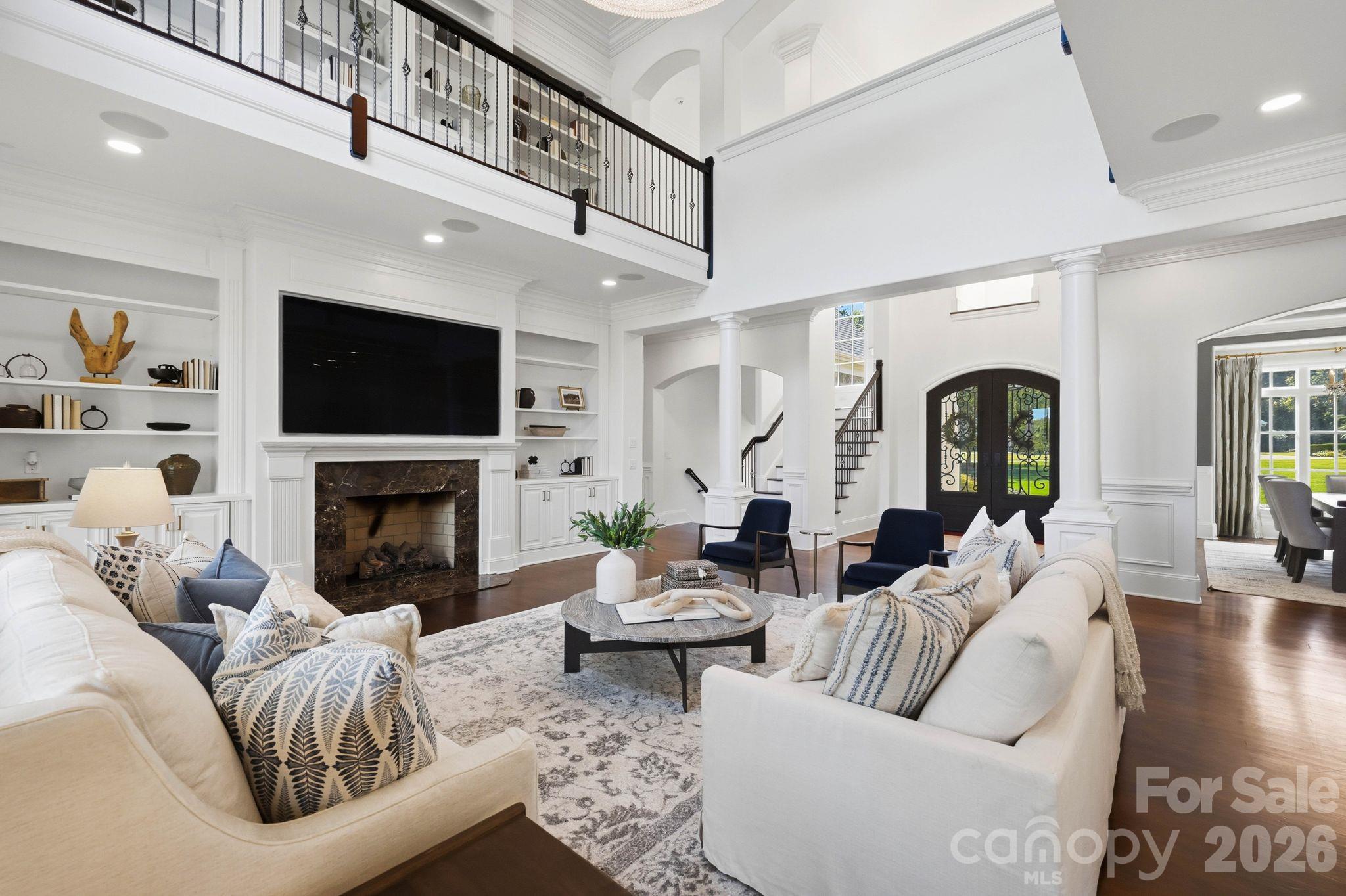 114 Cape Cod Way Property Photo 8