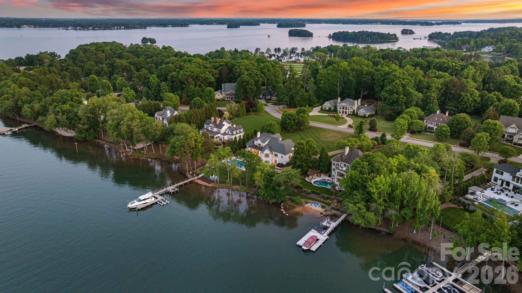 114 Cape Cod Way Property Photo 15